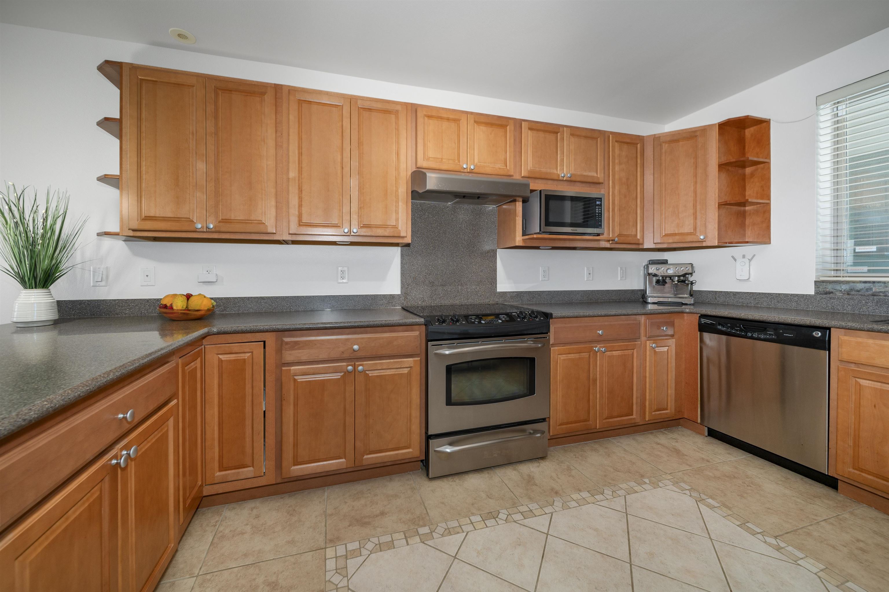 Opukea at Lahaina condo # B202, Lahaina, Hawaii - photo 12 of 30
