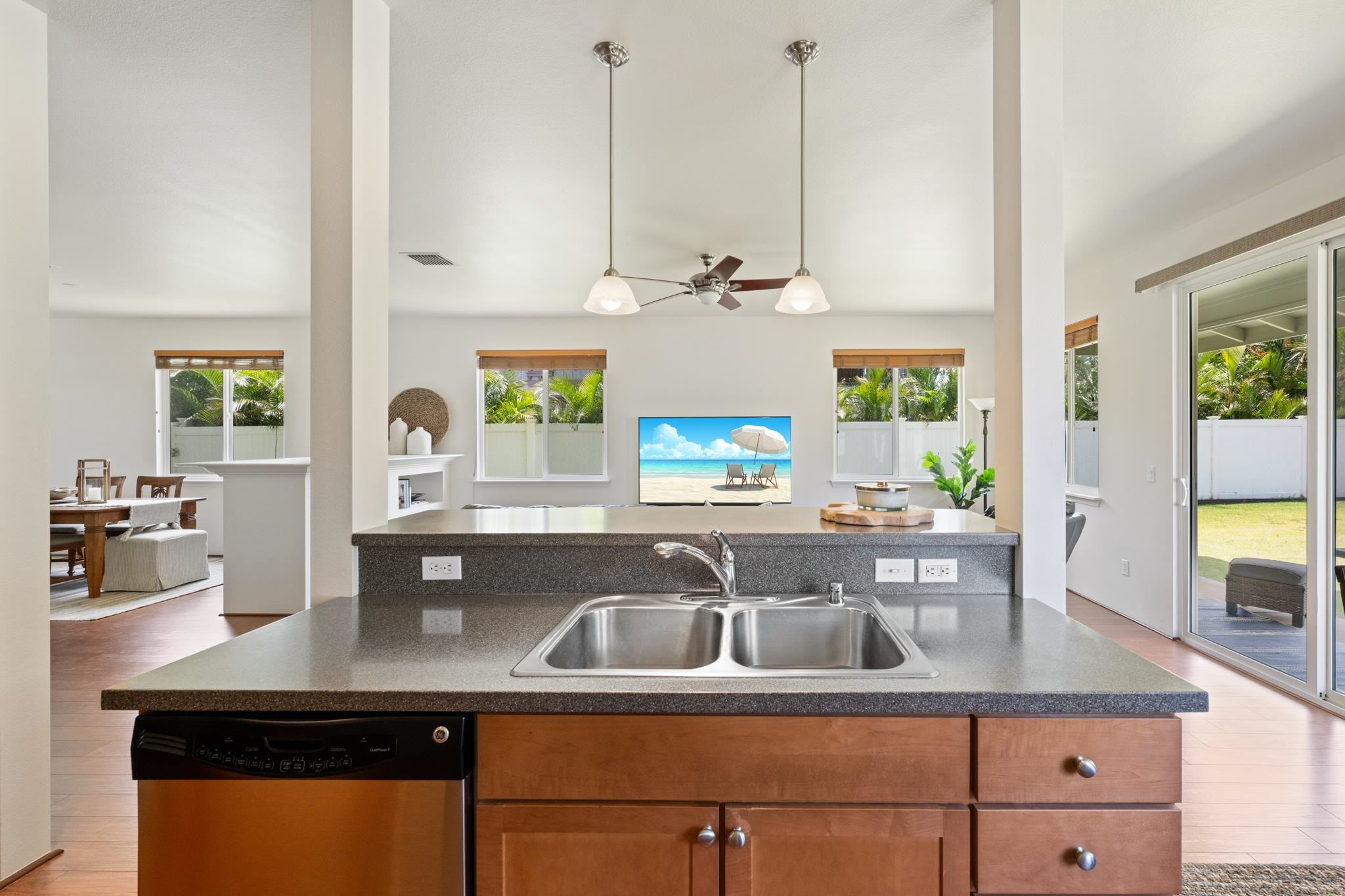 124  Kapela Pl Na Hoku At Maui Lani, Kahului home - photo 10 of 41