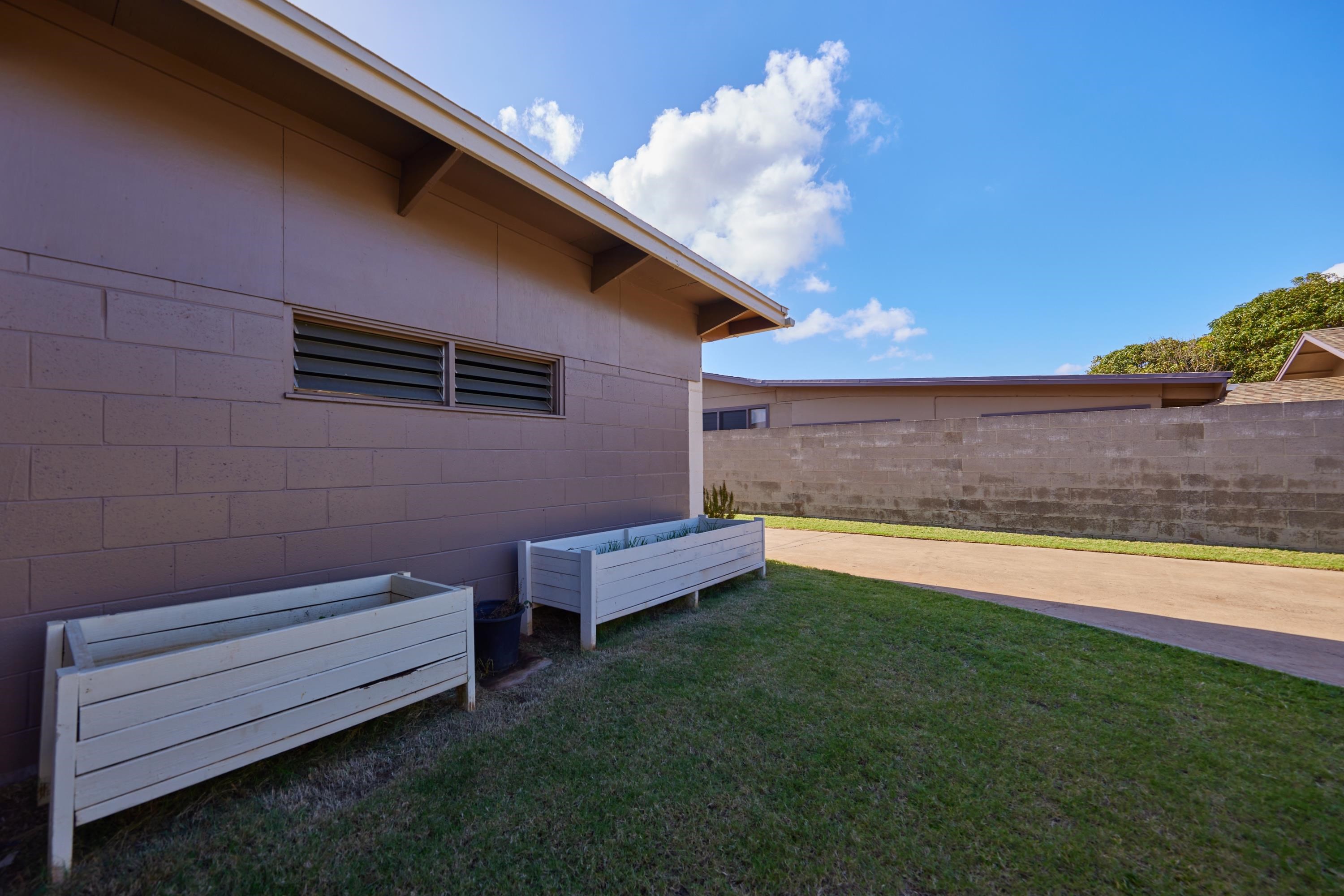 124  Molokai Akau St Kahului, Kahului home - photo 14 of 34