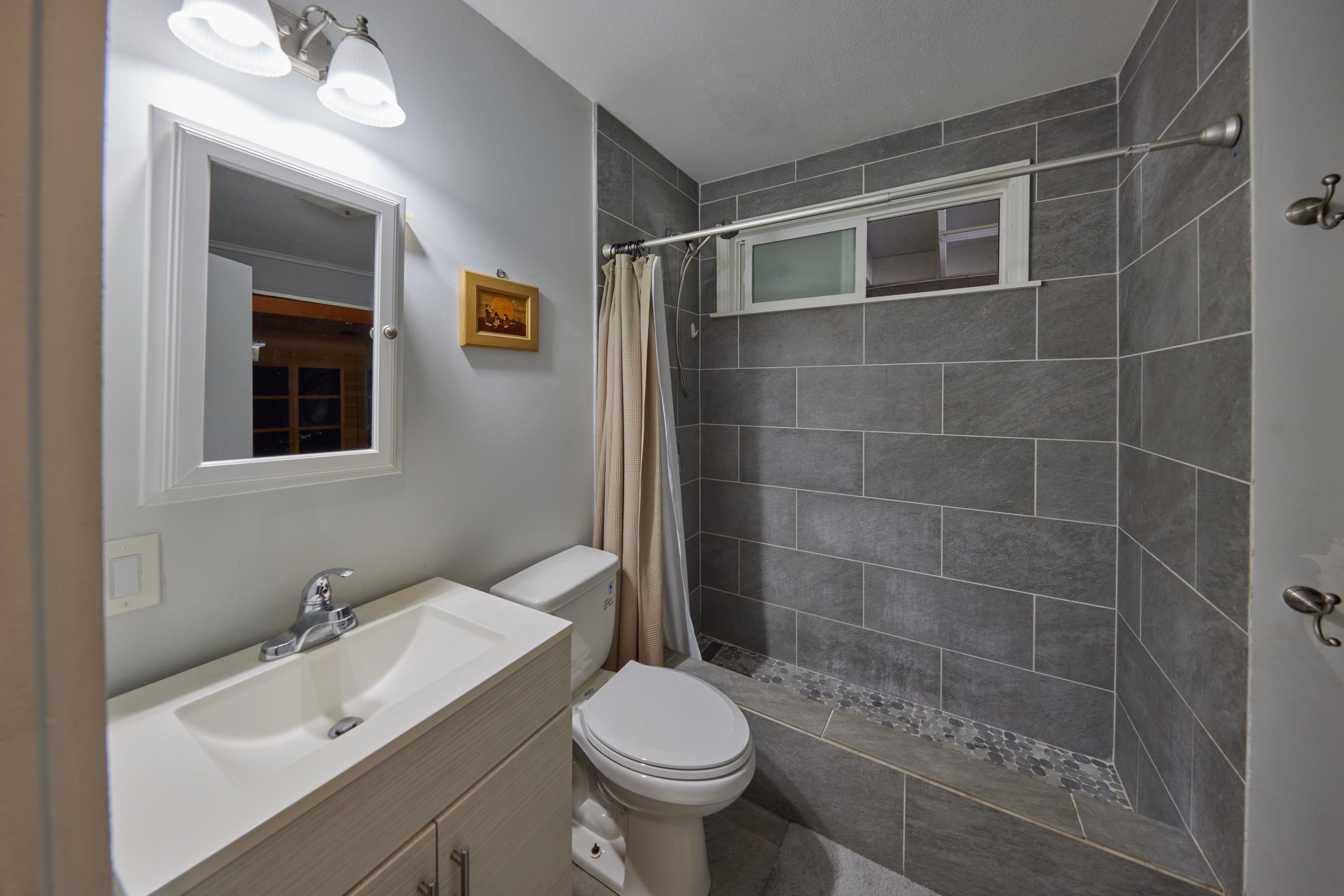 124  Molokai Akau St Kahului, Kahului home - photo 10 of 34