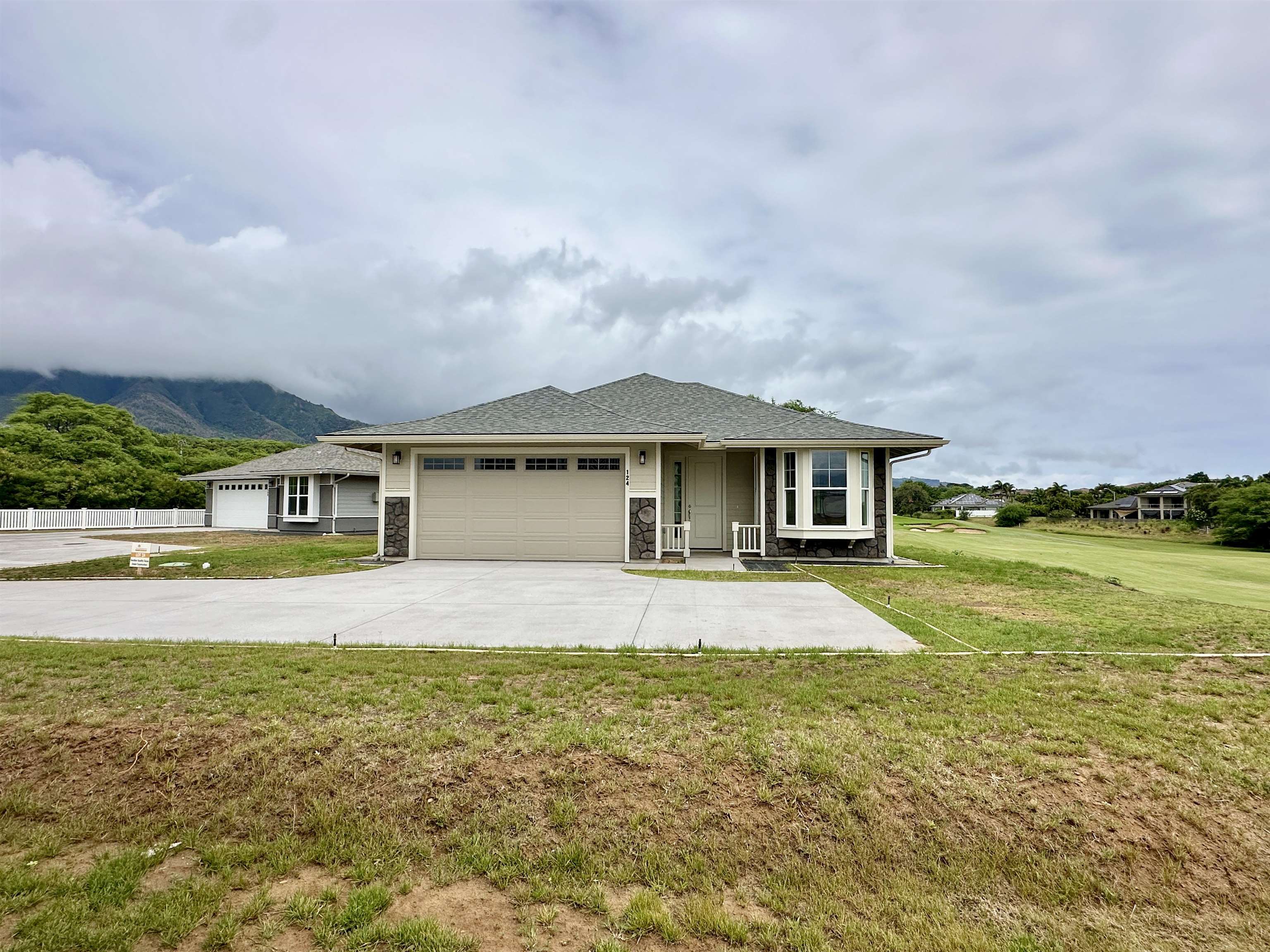 124  Unahe Pl Maui Lani, Kahului home - photo 2 of 24