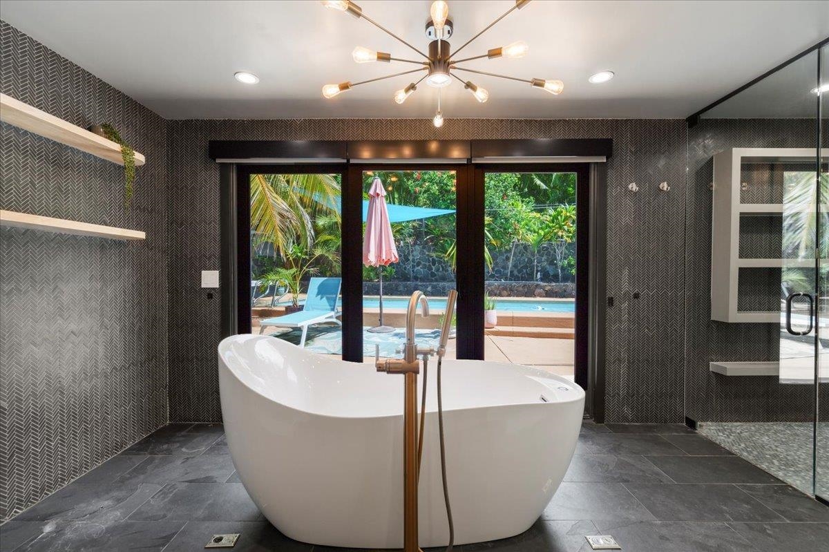 124  Waaula Pl Wailea, Wailea/Makena home - photo 23 of 50