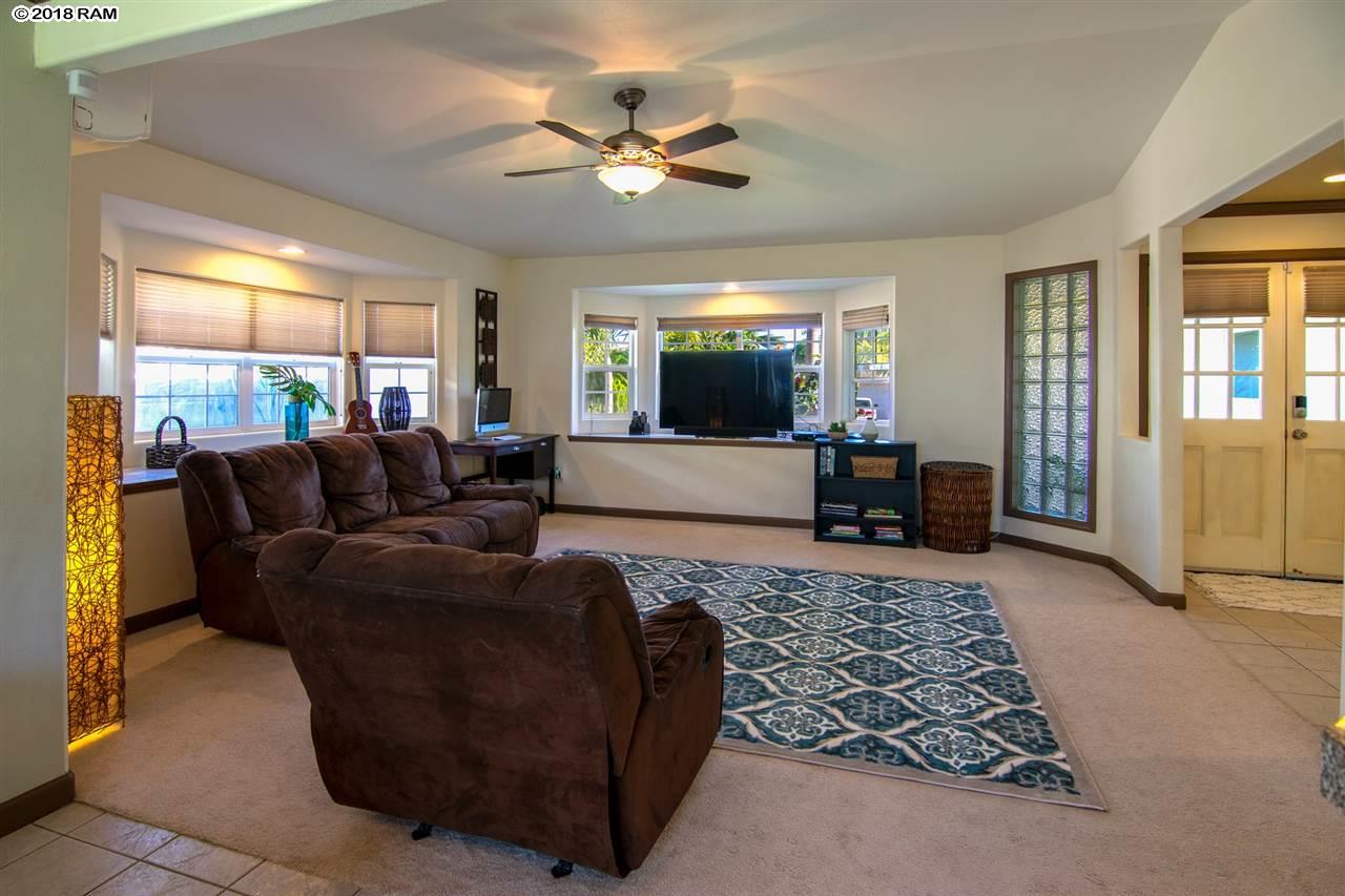 125  Kealohilani St Maui Lani, Kahului home - photo 9 of 30