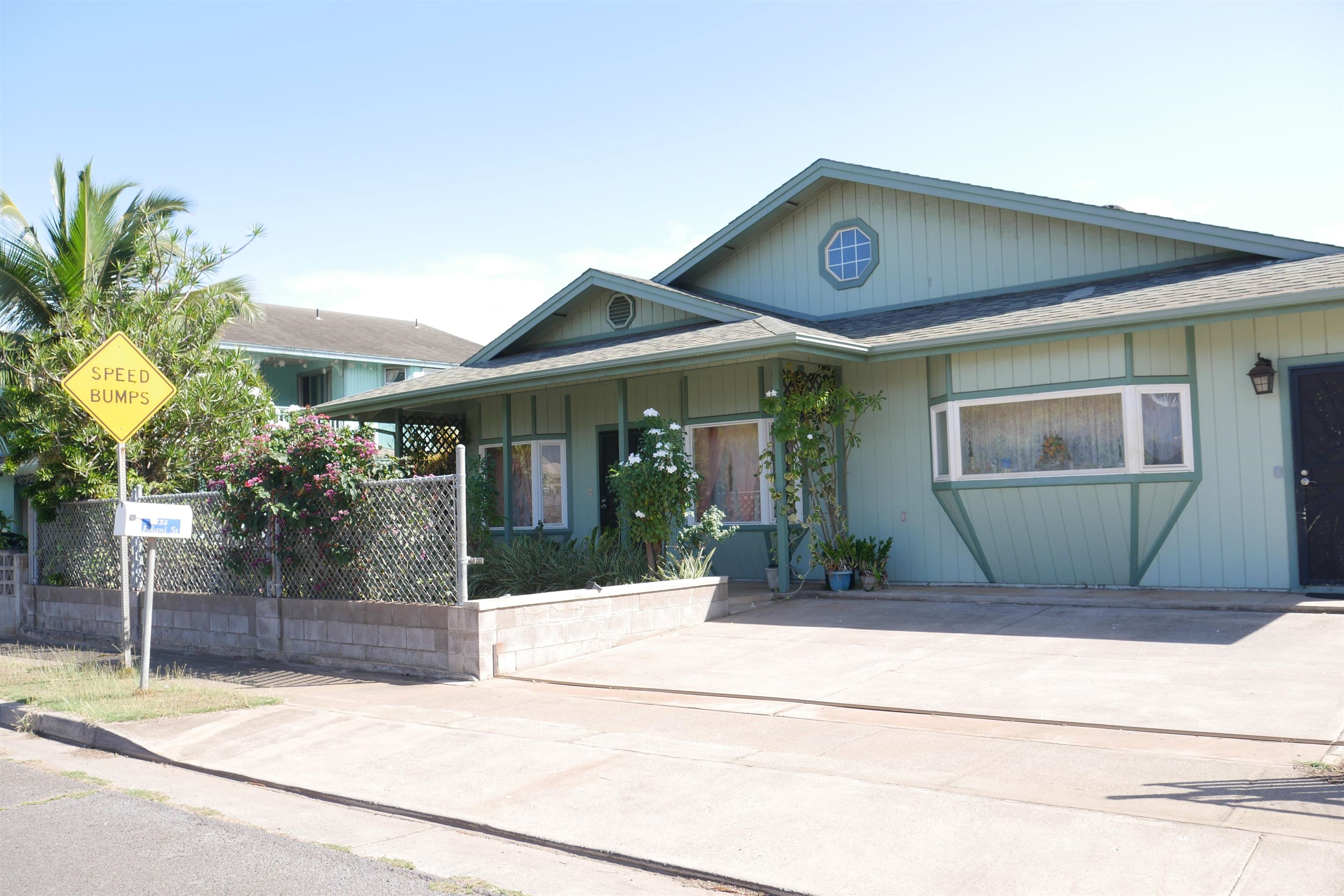 125  Polani St , Kahului home - photo 2 of 4