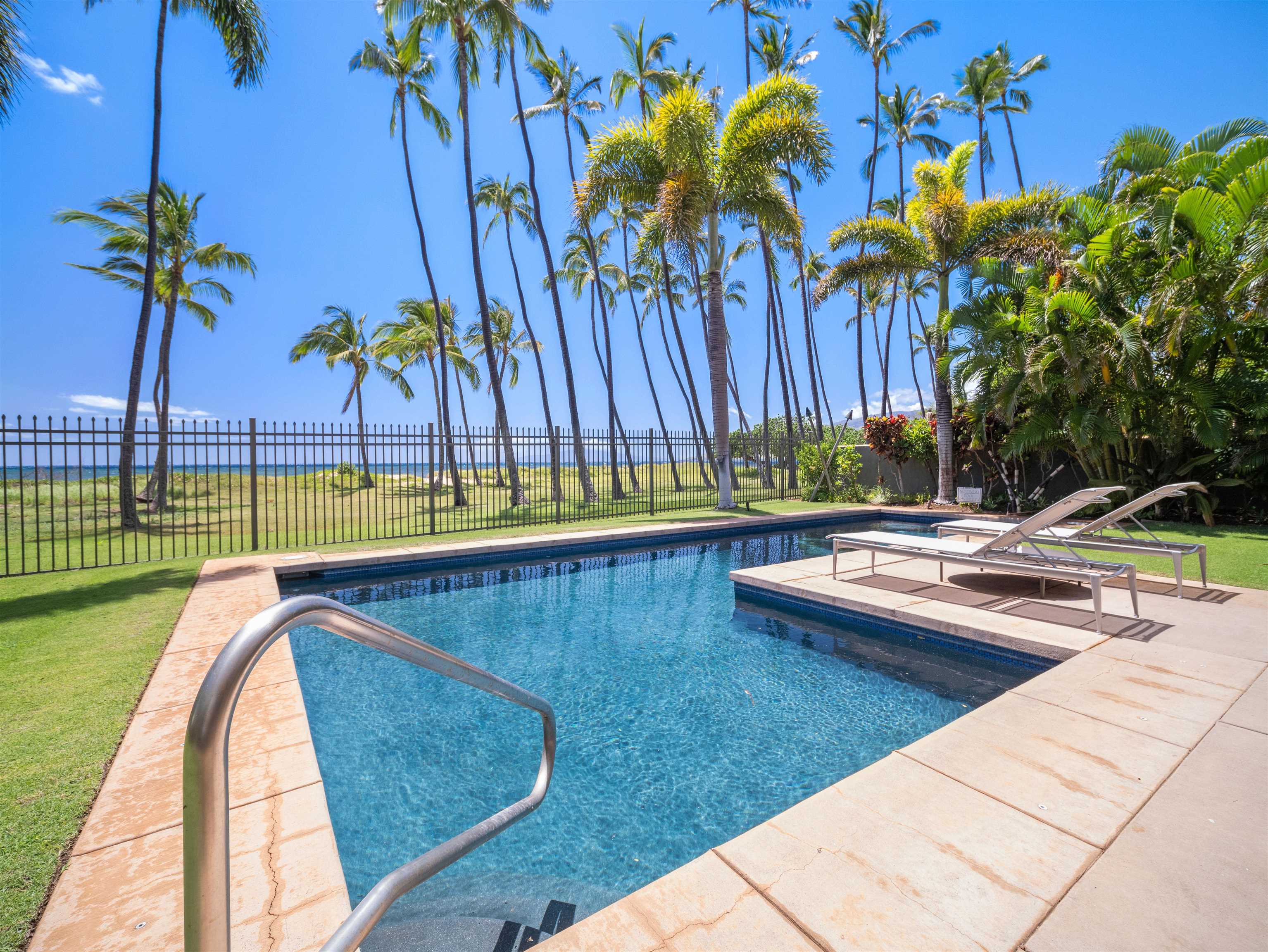 1250  Uluniu Rd , Kihei home - photo 17 of 44