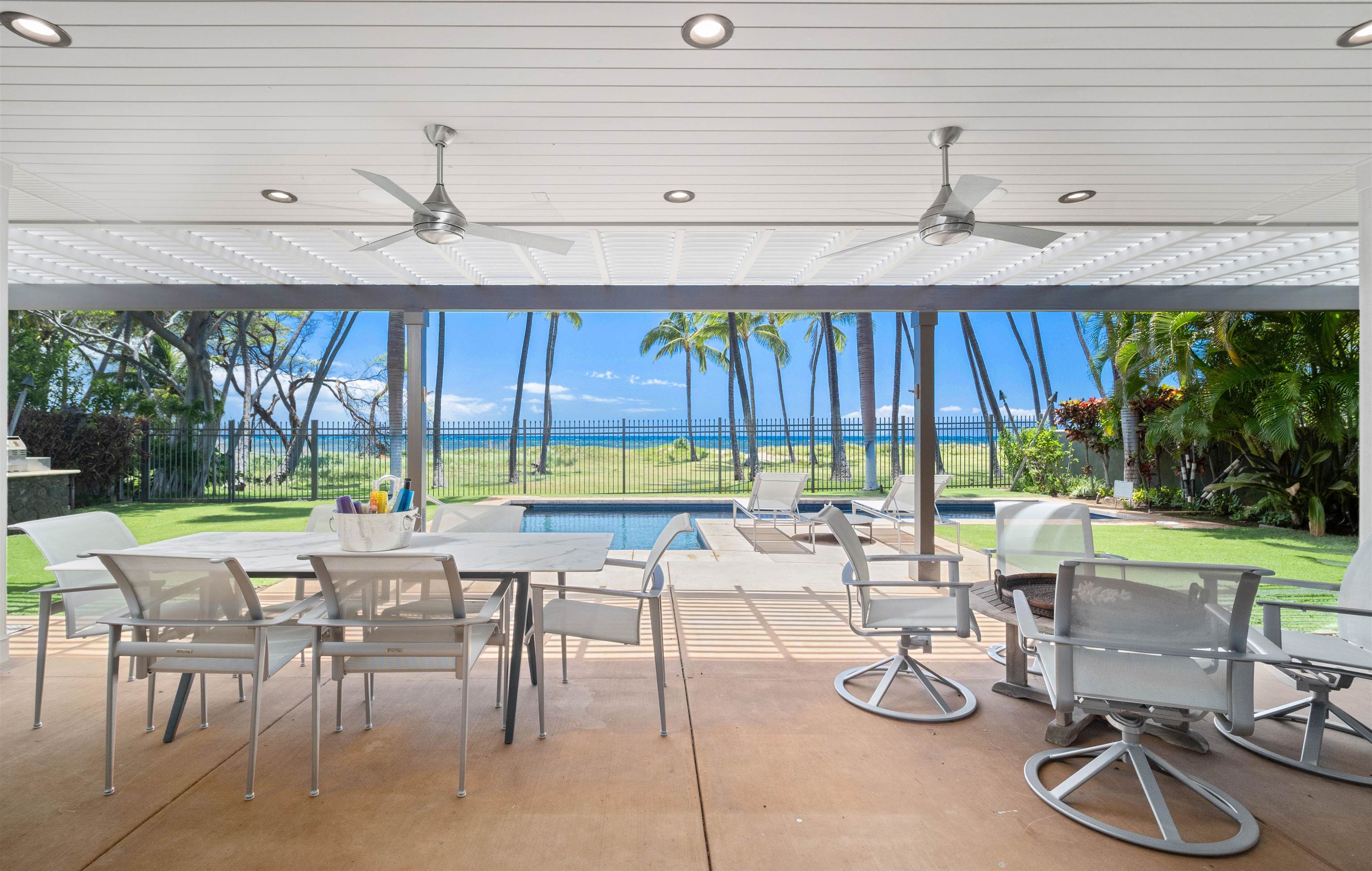 1250  Uluniu Rd , Kihei home - photo 6 of 44