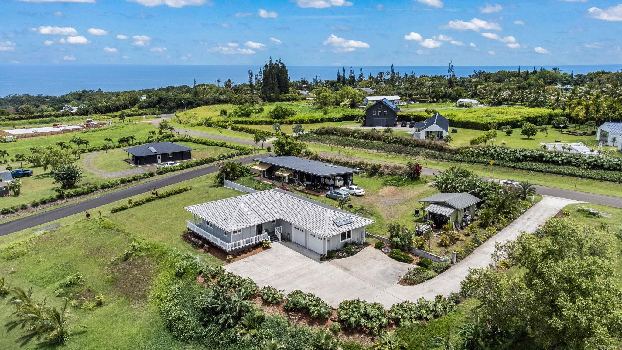 1251  Hookili Rd Peahi, Haiku home - photo 2 of 50