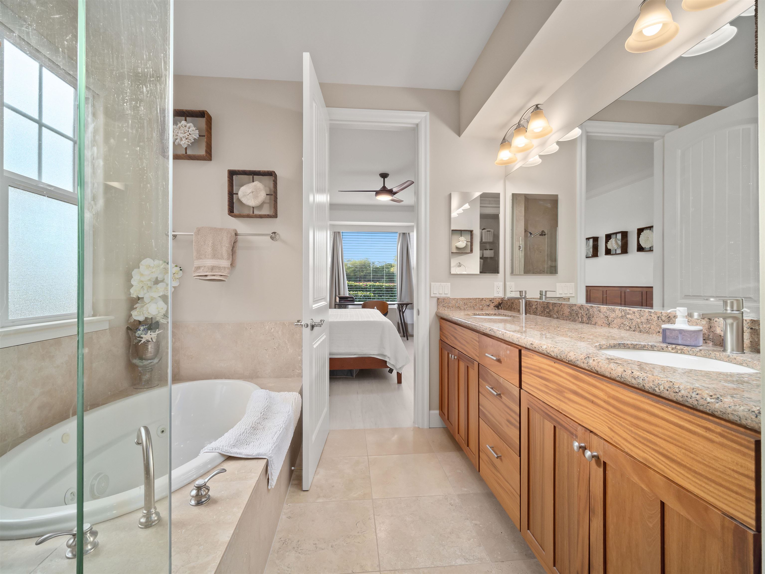 Hokulani Golf Villas condo # 18, Kihei, Hawaii - photo 19 of 37