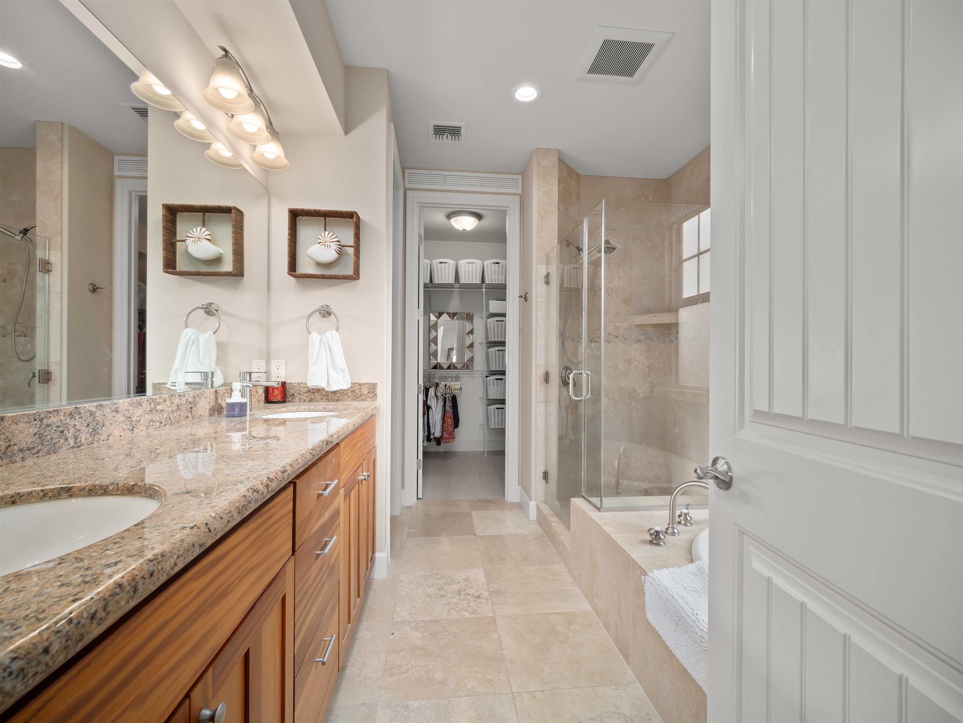 Hokulani Golf Villas condo # 18, Kihei, Hawaii - photo 20 of 37