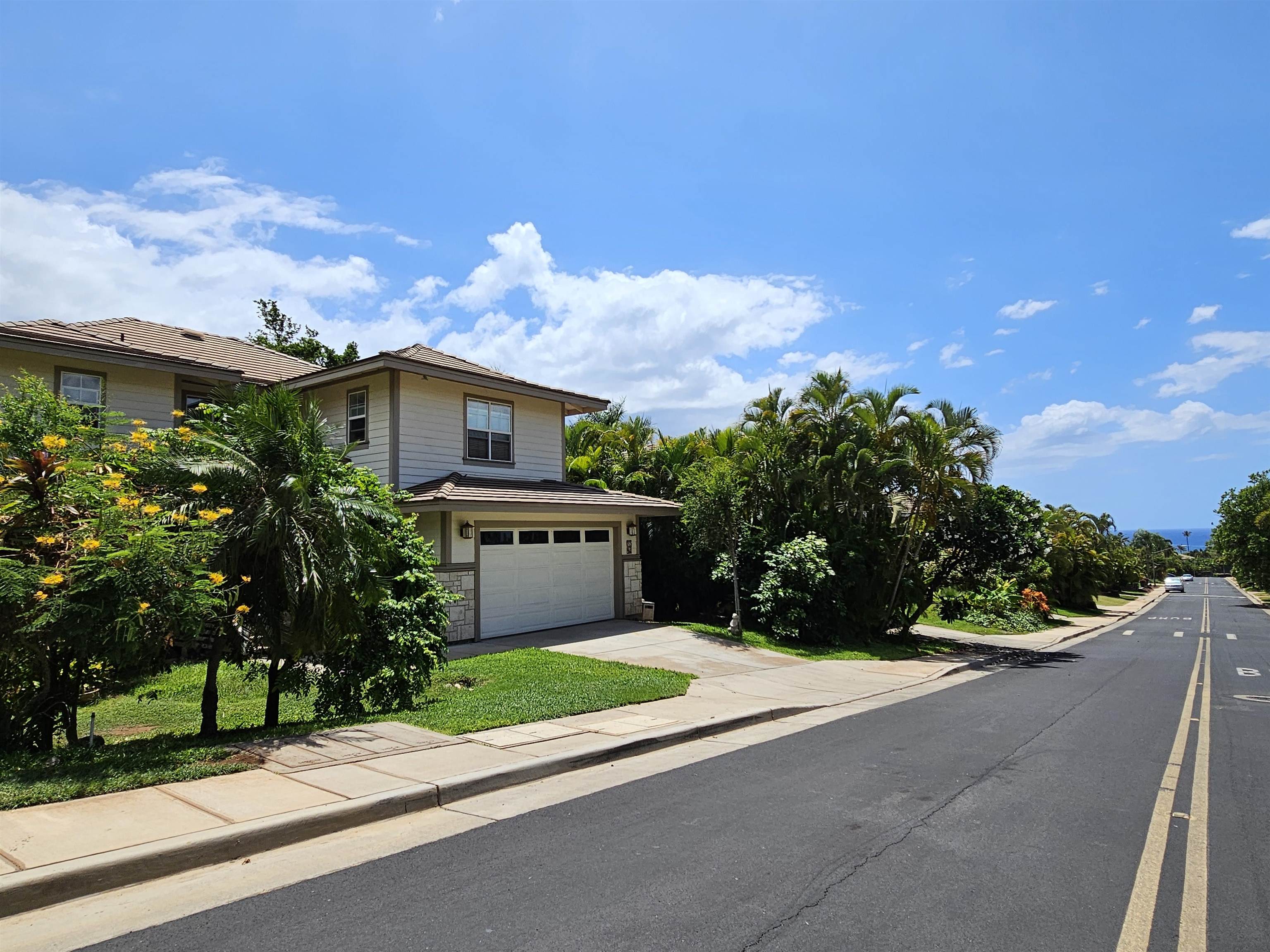 126  Ahekolo St , Kihei home - photo 5 of 50