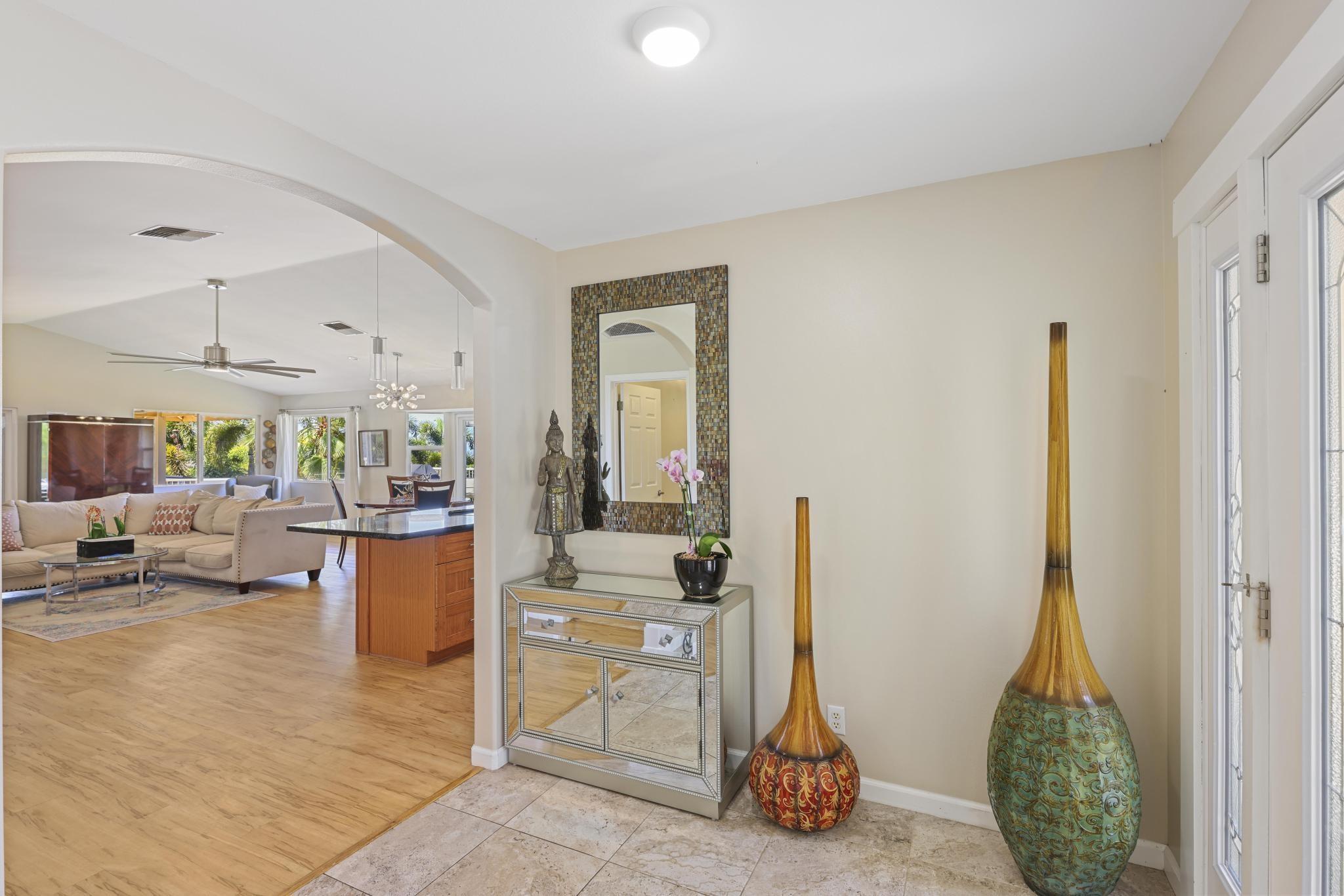 126  Ponana St South Maui, Kihei home - photo 27 of 50