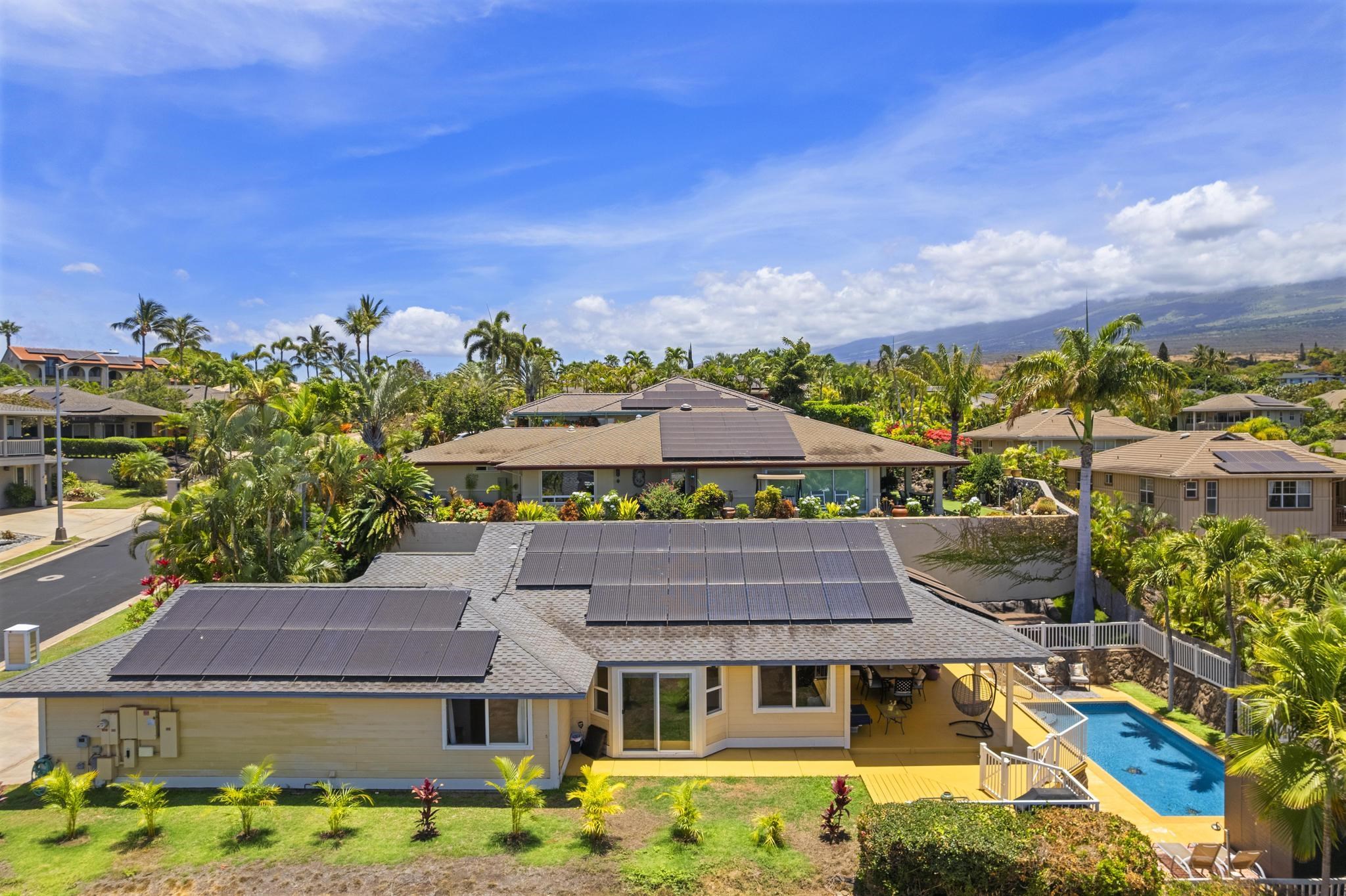 126  Ponana St South Maui, Kihei home - photo 4 of 50