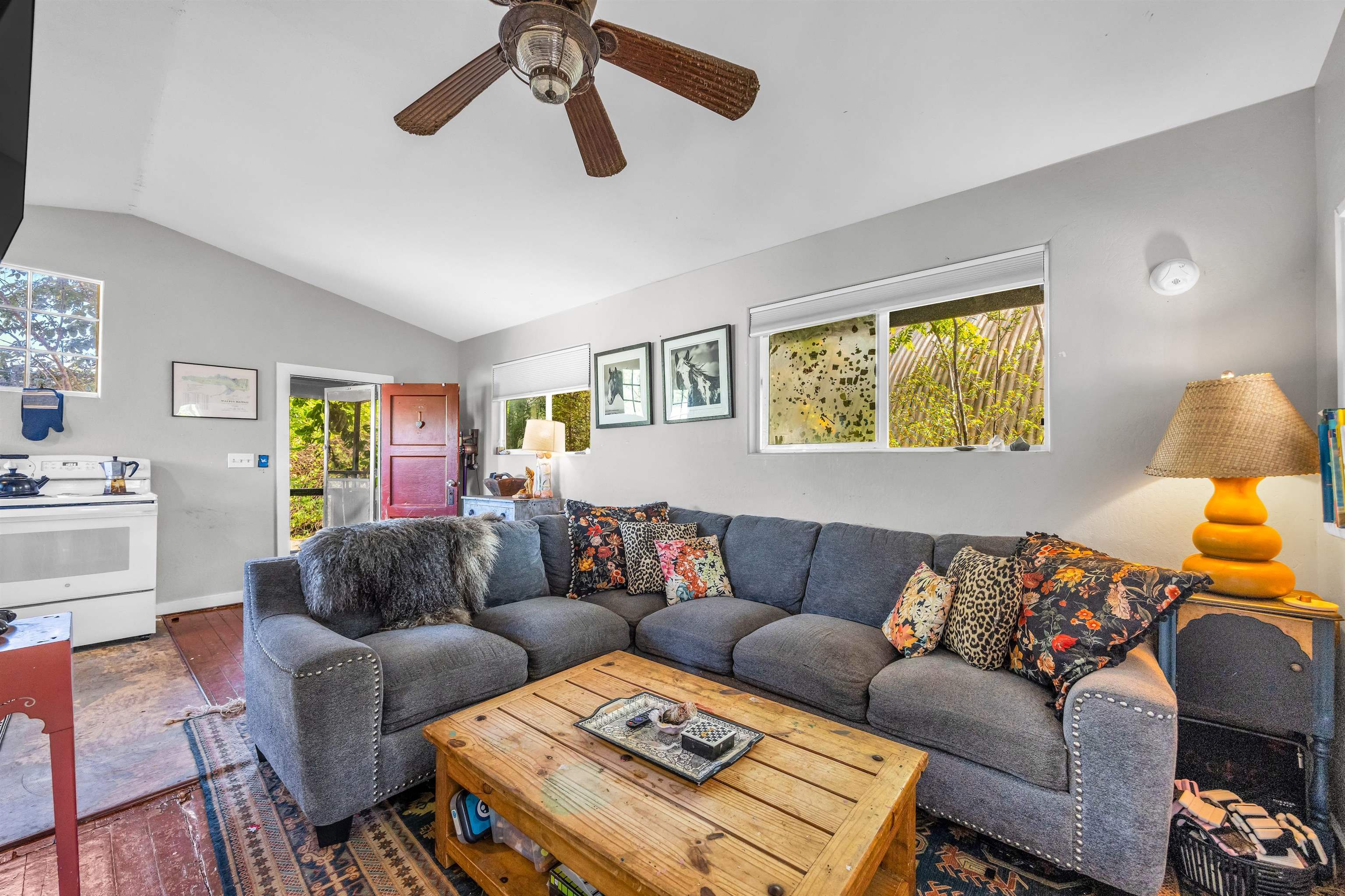 1260  Makawao Ave Makawao Town, Makawao/Olinda/Haliimaile home - photo 18 of 35