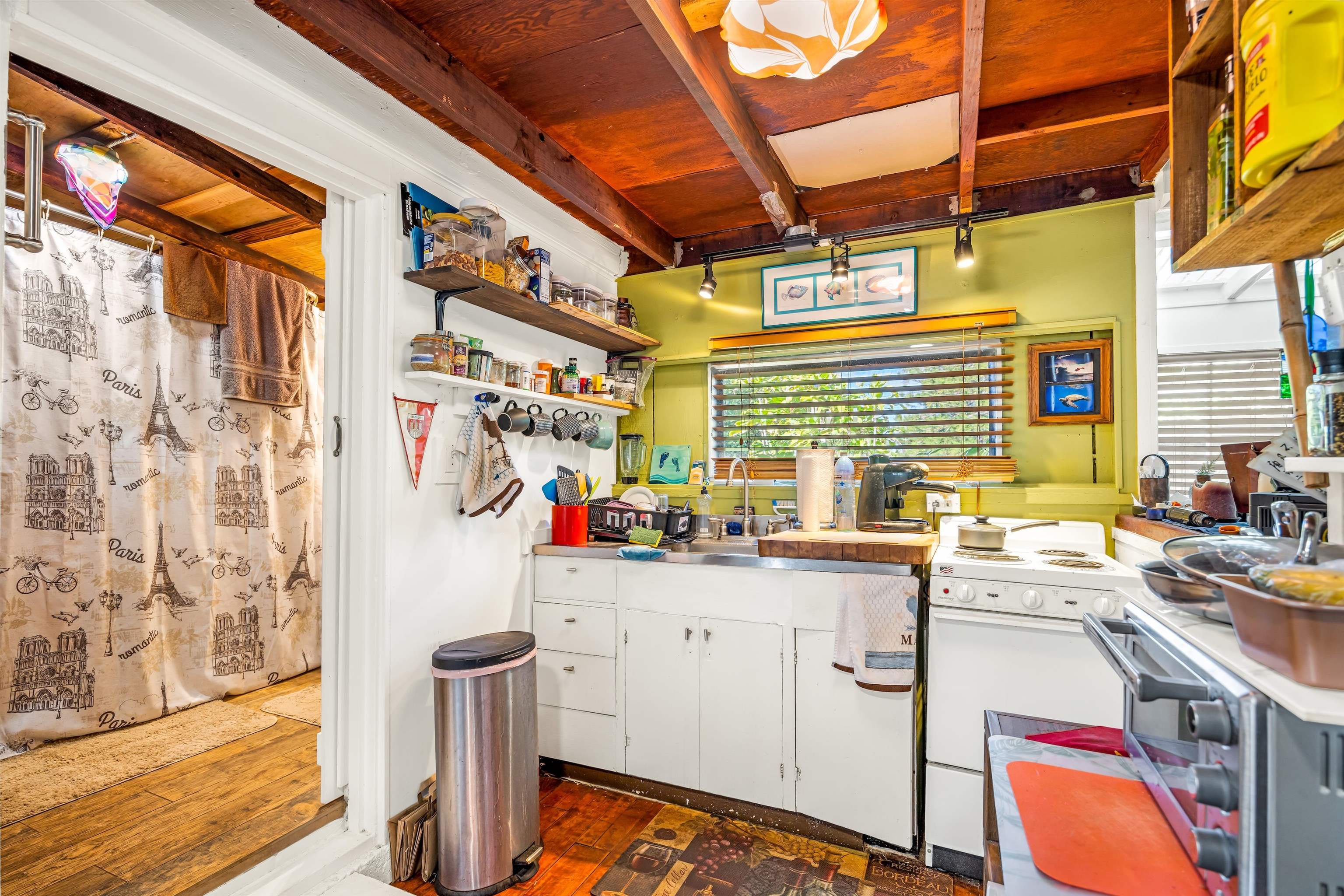 1260  Makawao Ave Makawao Town, Makawao/Olinda/Haliimaile home - photo 28 of 35