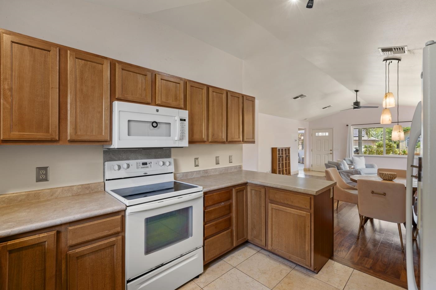 128  Oluea Cir Kamalii Alayna, Kihei home - photo 12 of 36