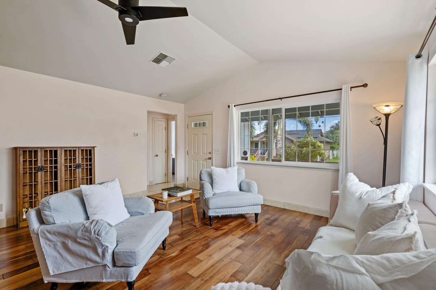 128  Oluea Cir Kamalii Alayna, Kihei home - photo 5 of 36