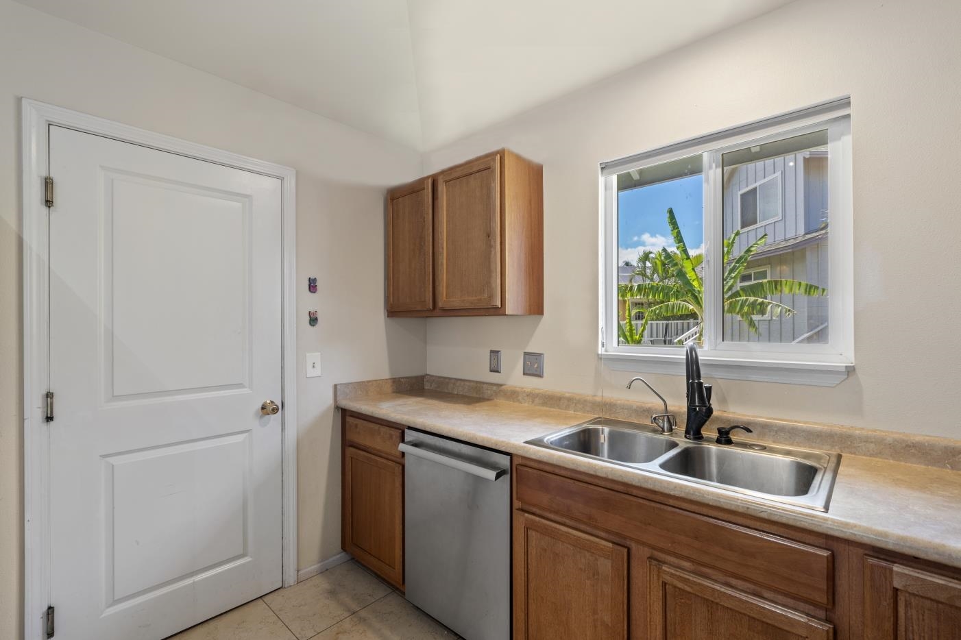 128  Oluea Cir Kamalii Alayna, Kihei home - photo 10 of 36