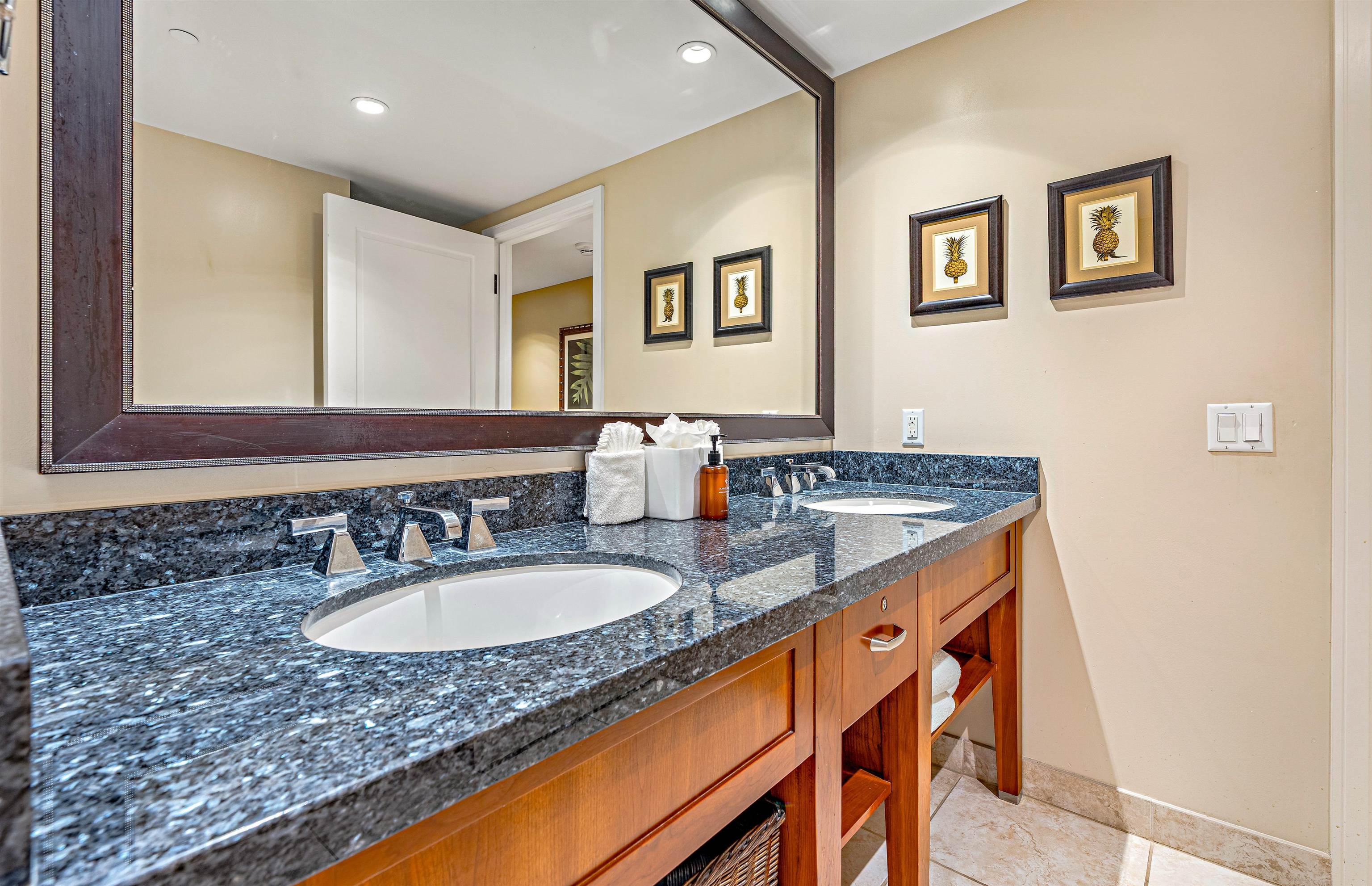 Honua Kai - Konea condo # NR919, Lahaina, Hawaii - photo 23 of 37