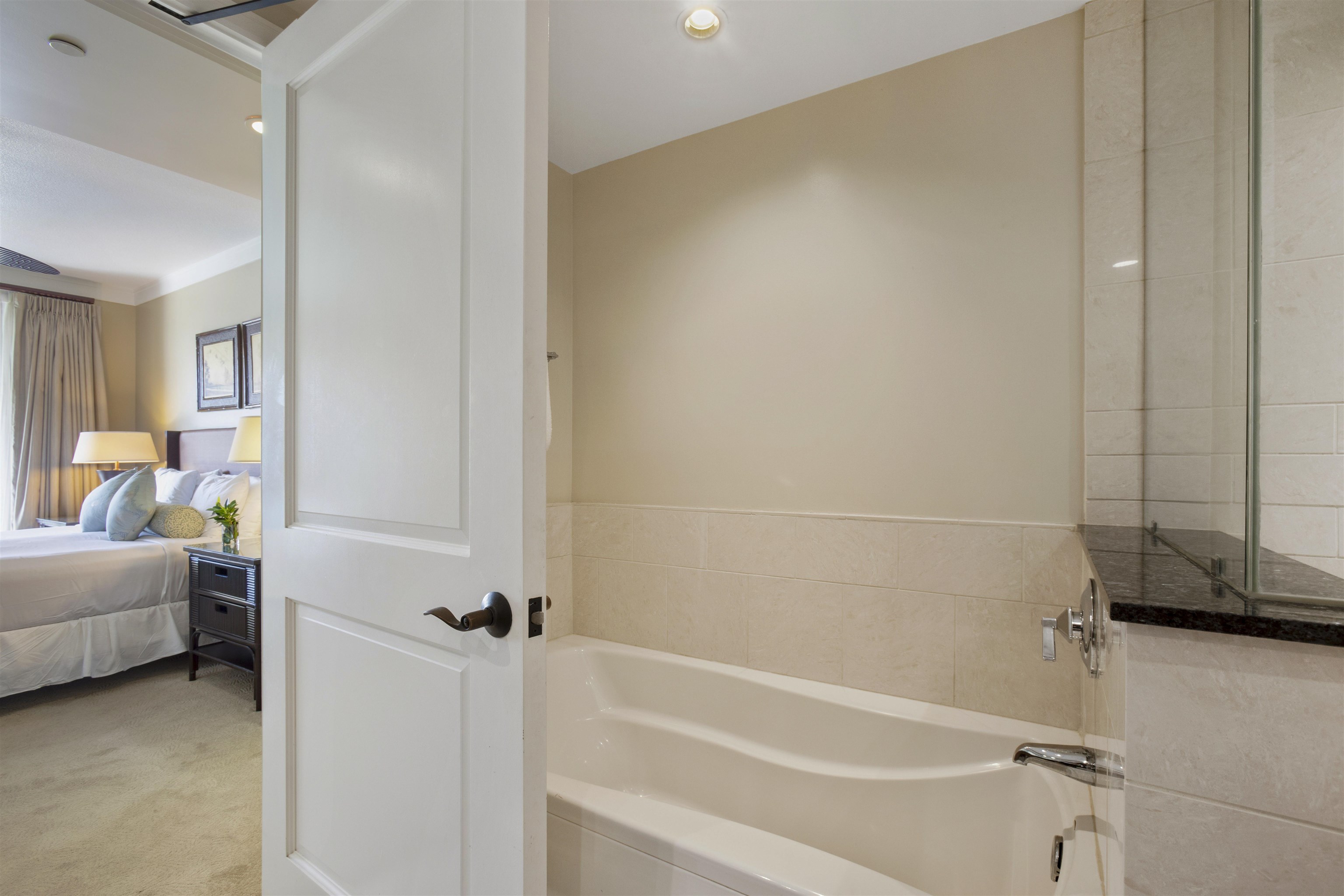 Honua Kai - Hoku Lani condo # SR520, Lahaina, Hawaii - photo 20 of 22