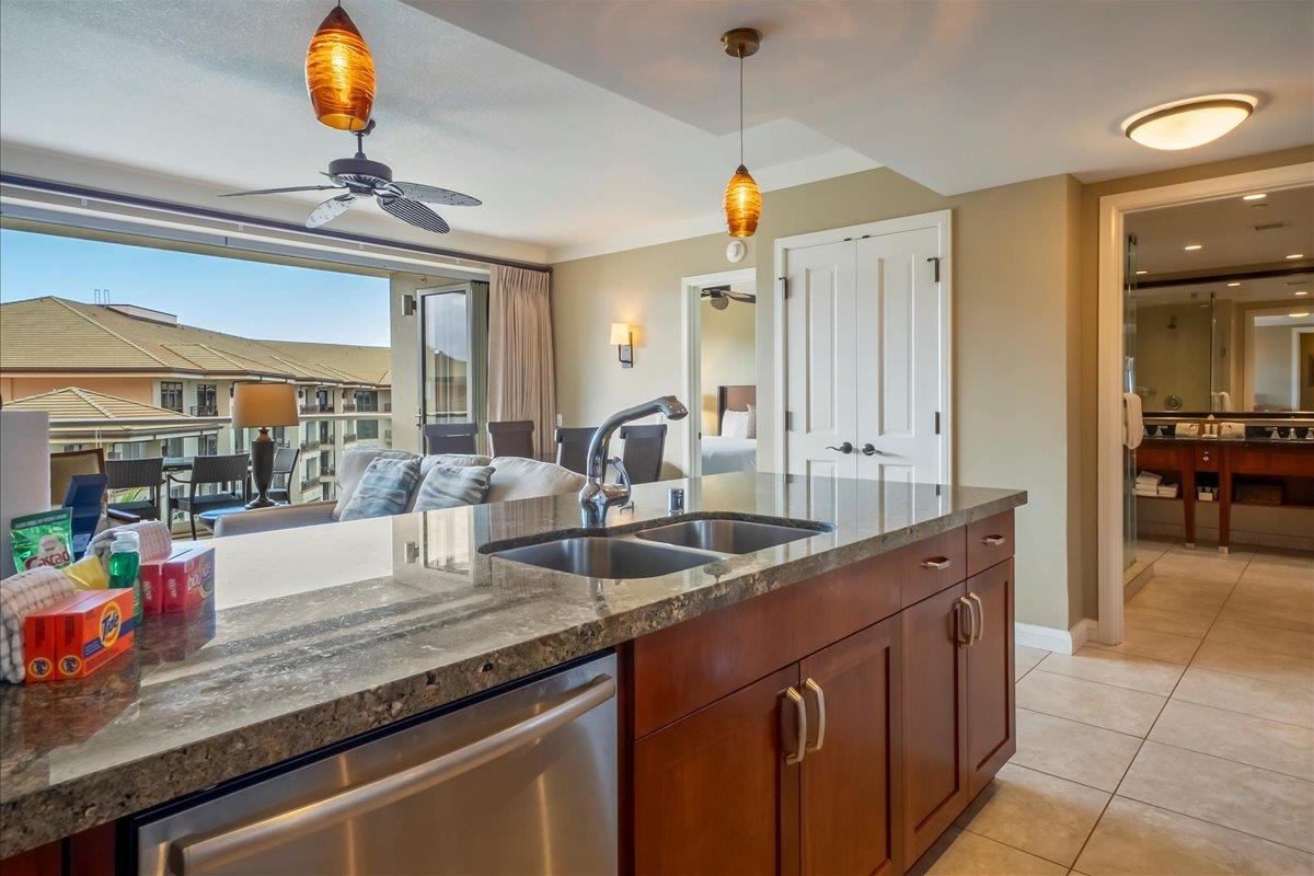 Honua Kai - Hoku Lani condo # SR614, Lahaina, Hawaii - photo 4 of 33