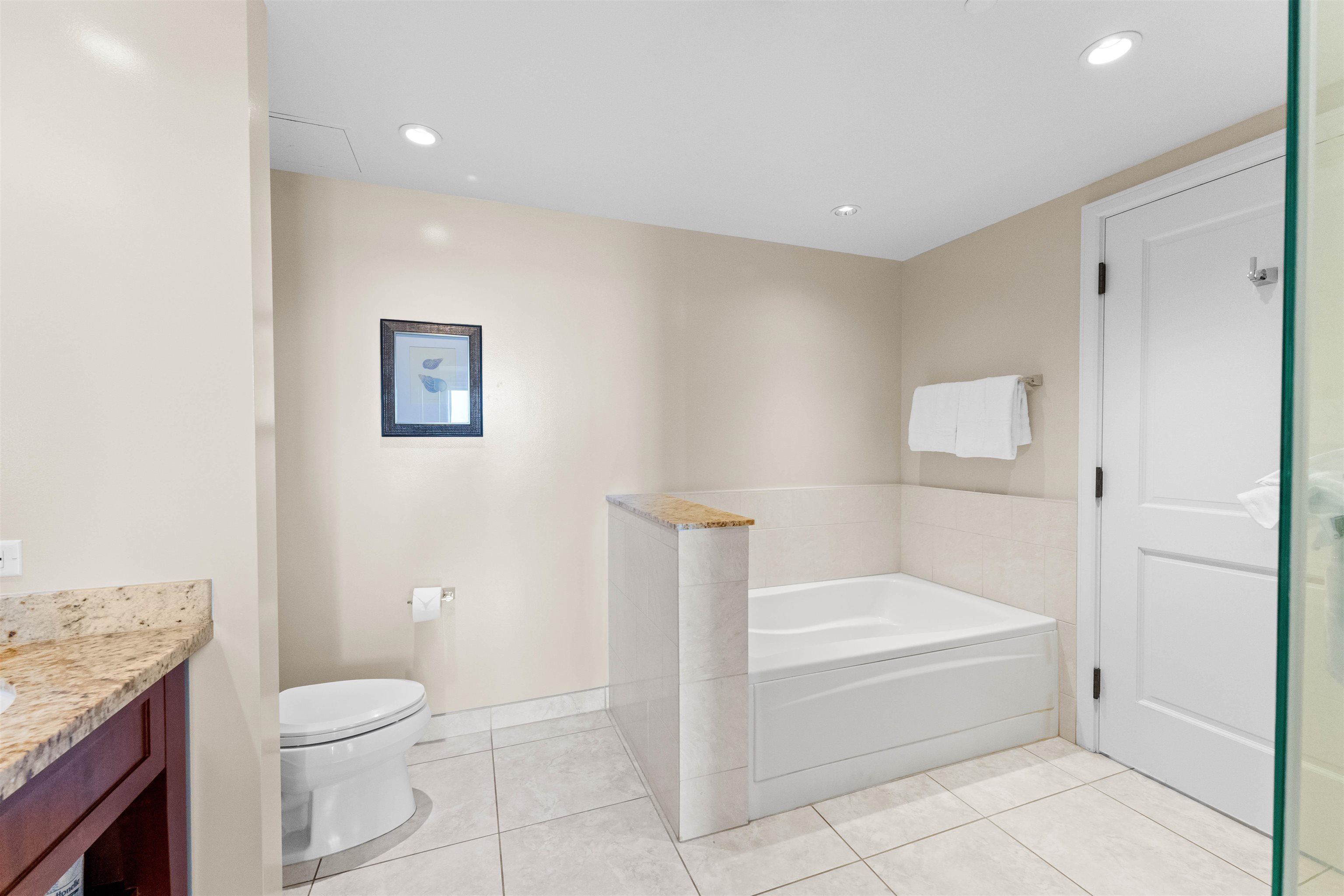 Honua Kai - Hoku Lani condo # SR 716, Lahaina, Hawaii - photo 23 of 40