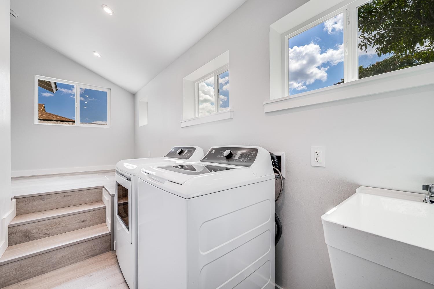 130  Kuhuoi St , Kahului home - photo 32 of 50