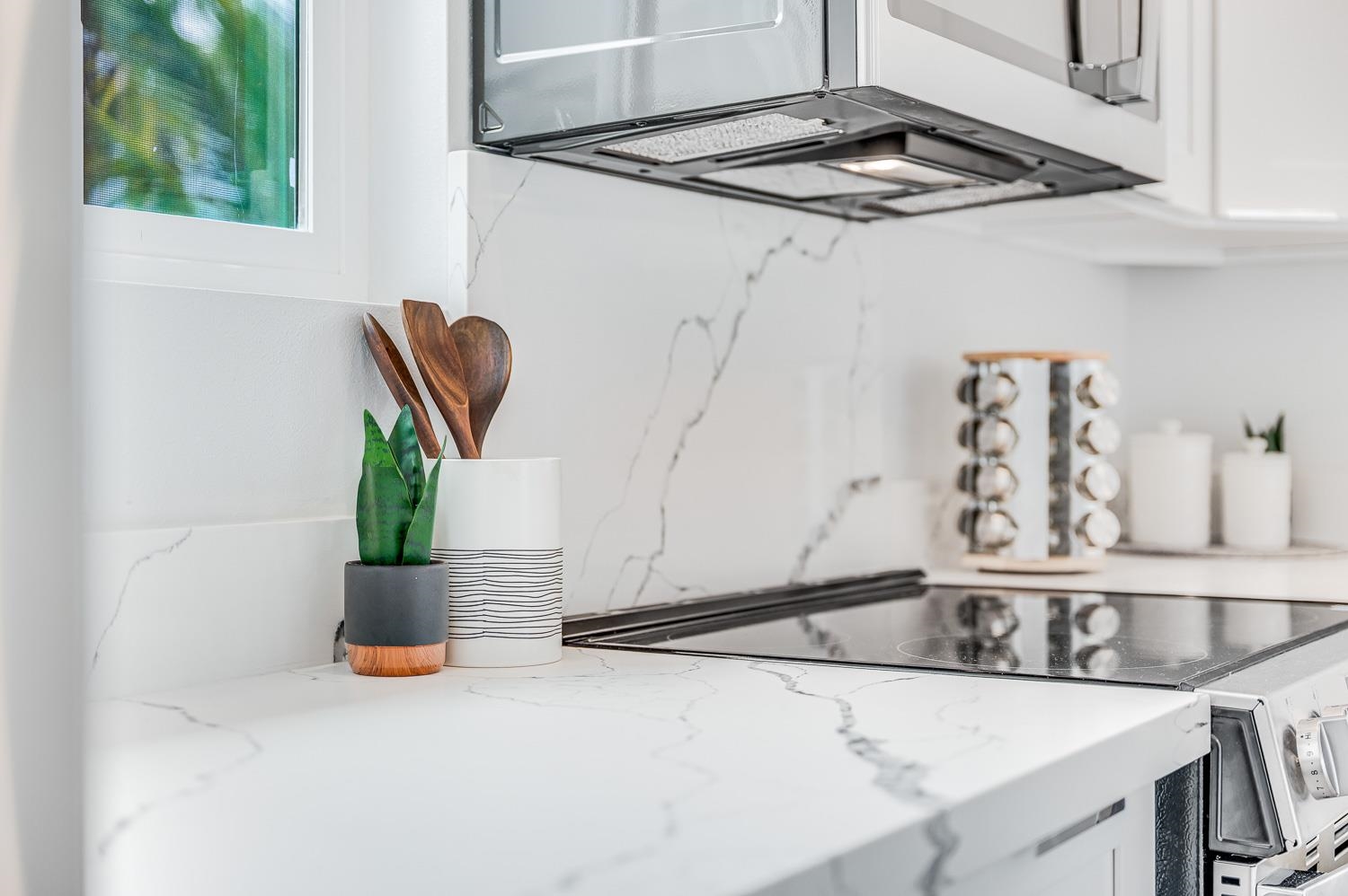 130  Kuhuoi St , Kahului home - photo 10 of 50