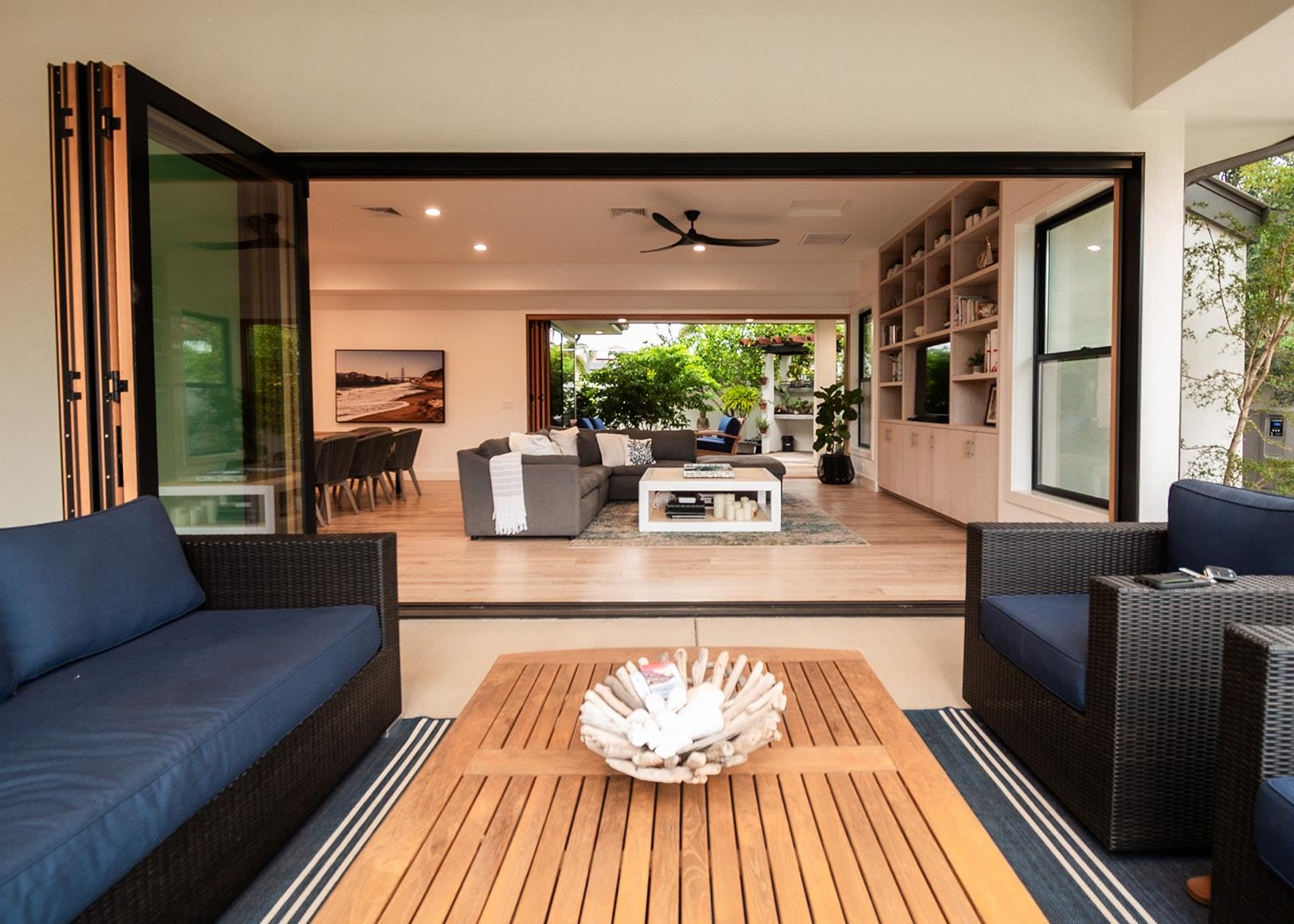 132  Hoolapa St , Kihei home - photo 2 of 37