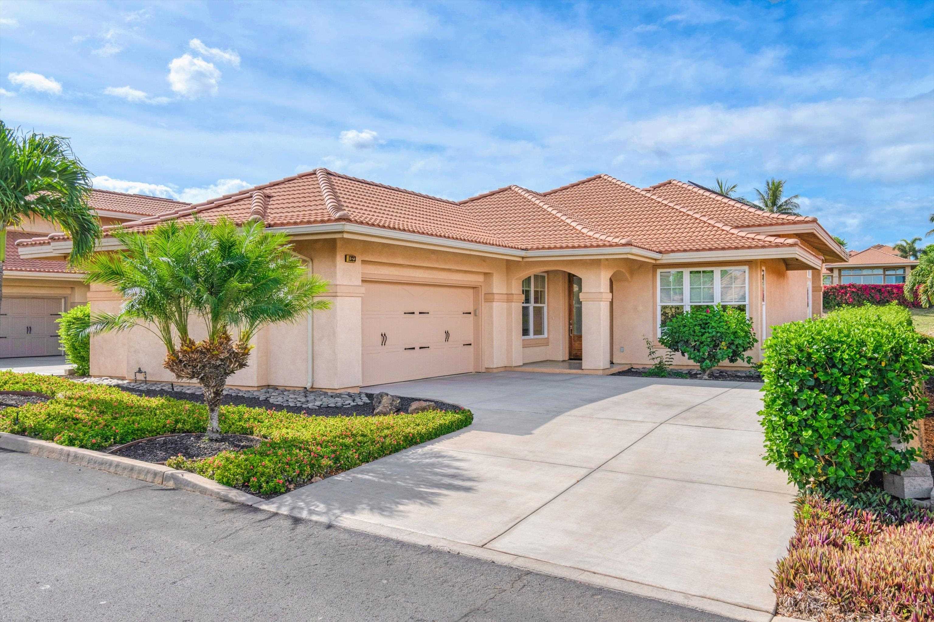Hokulani Golf Villas condo # 102, Kihei, Hawaii - photo 2 of 50