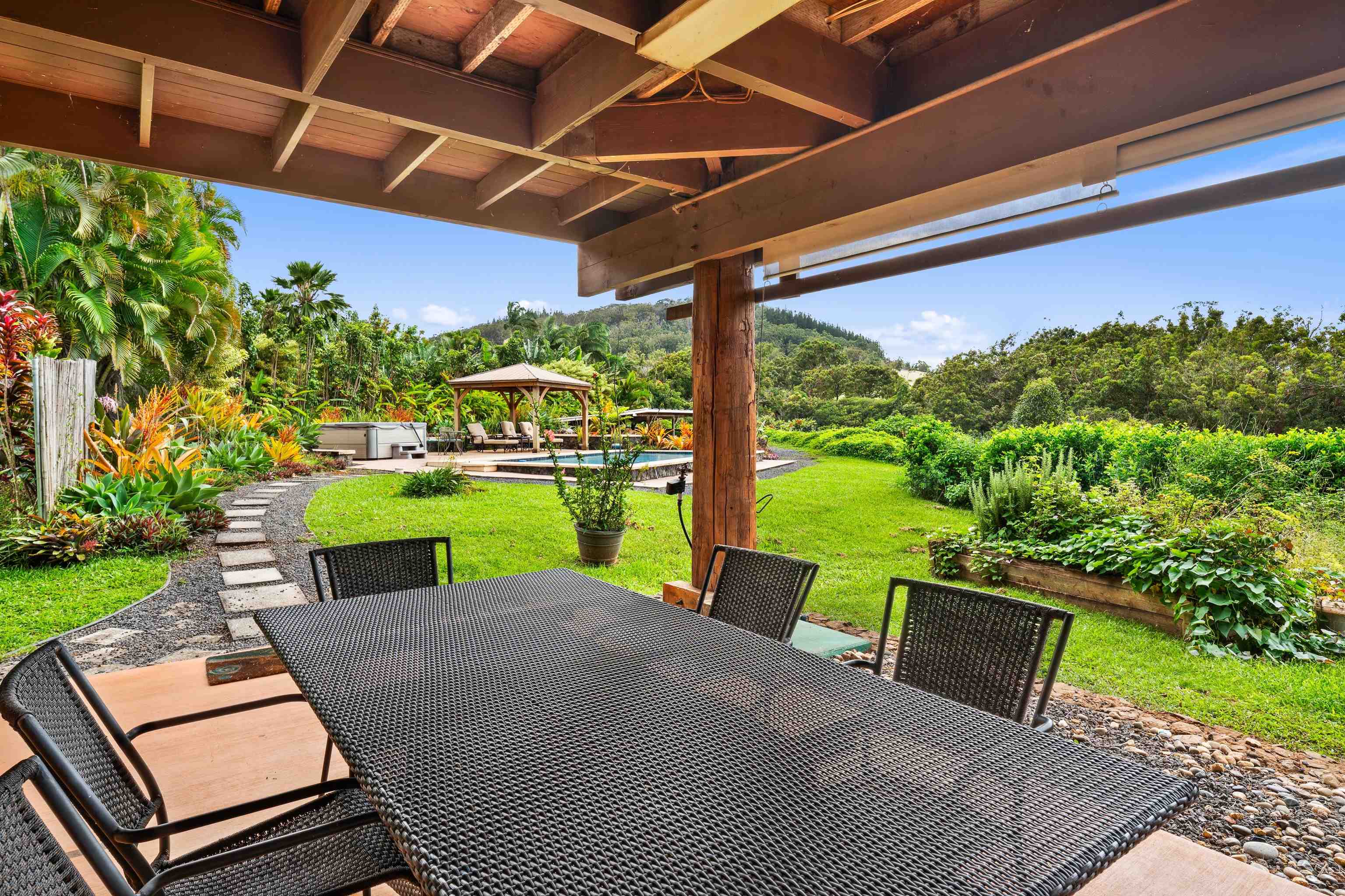 1330  Kauhikoa Rd Kuiaha-pawela Homestead, Haiku home - photo 40 of 47