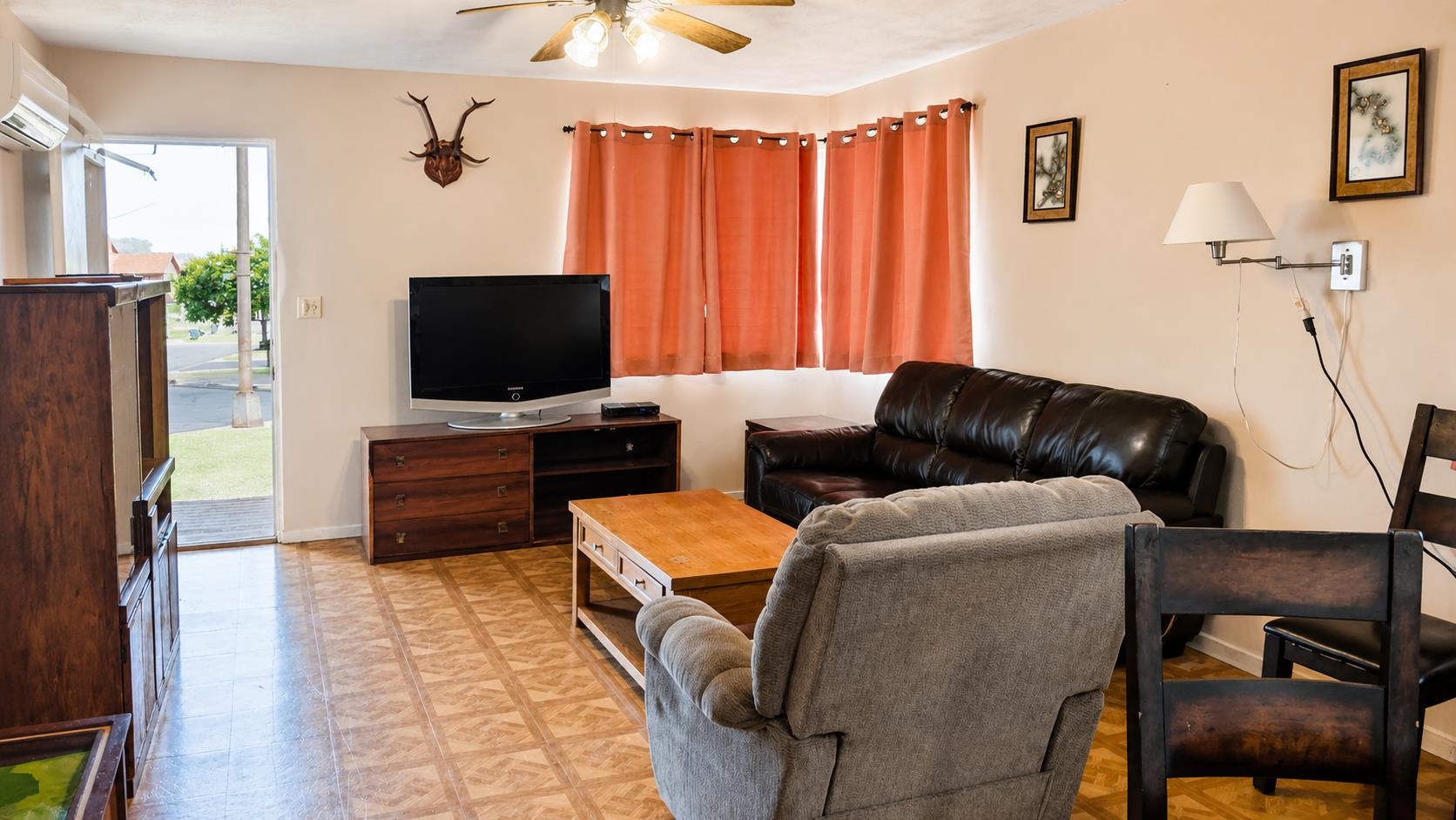 1346  Ha Pl , Lanai home - photo 4 of 12