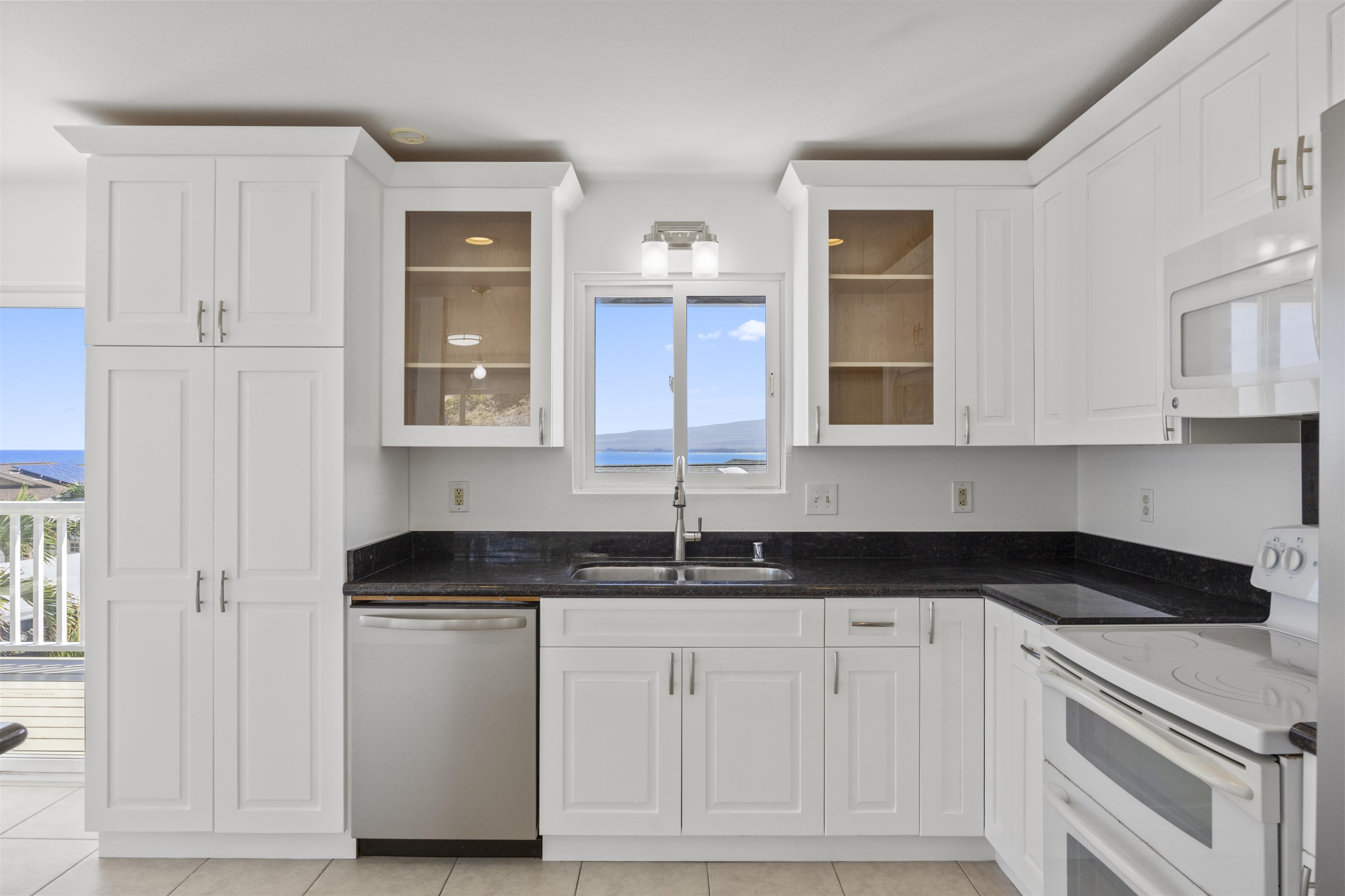 1349  Kakae Pl Ocena View Estates, Wailuku home - photo 15 of 30