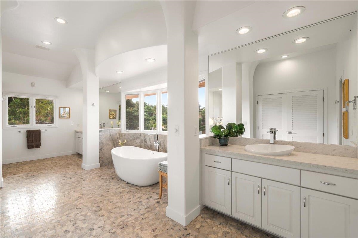 135  Kaimanu Pl , Maui Meadows home - photo 17 of 50