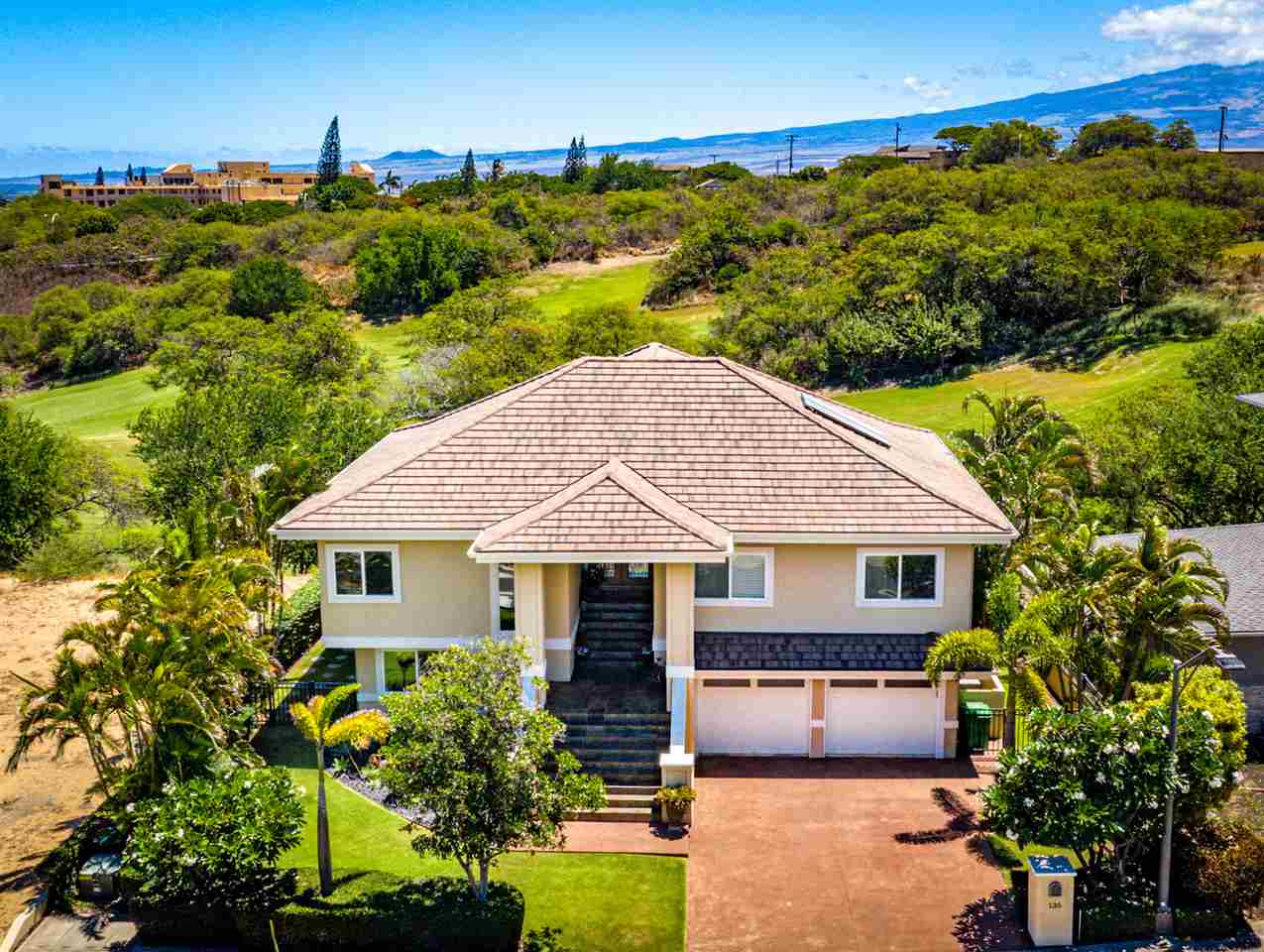 135 Keoneloa St , Wailuku house for sale Maui Lani Wailuku
