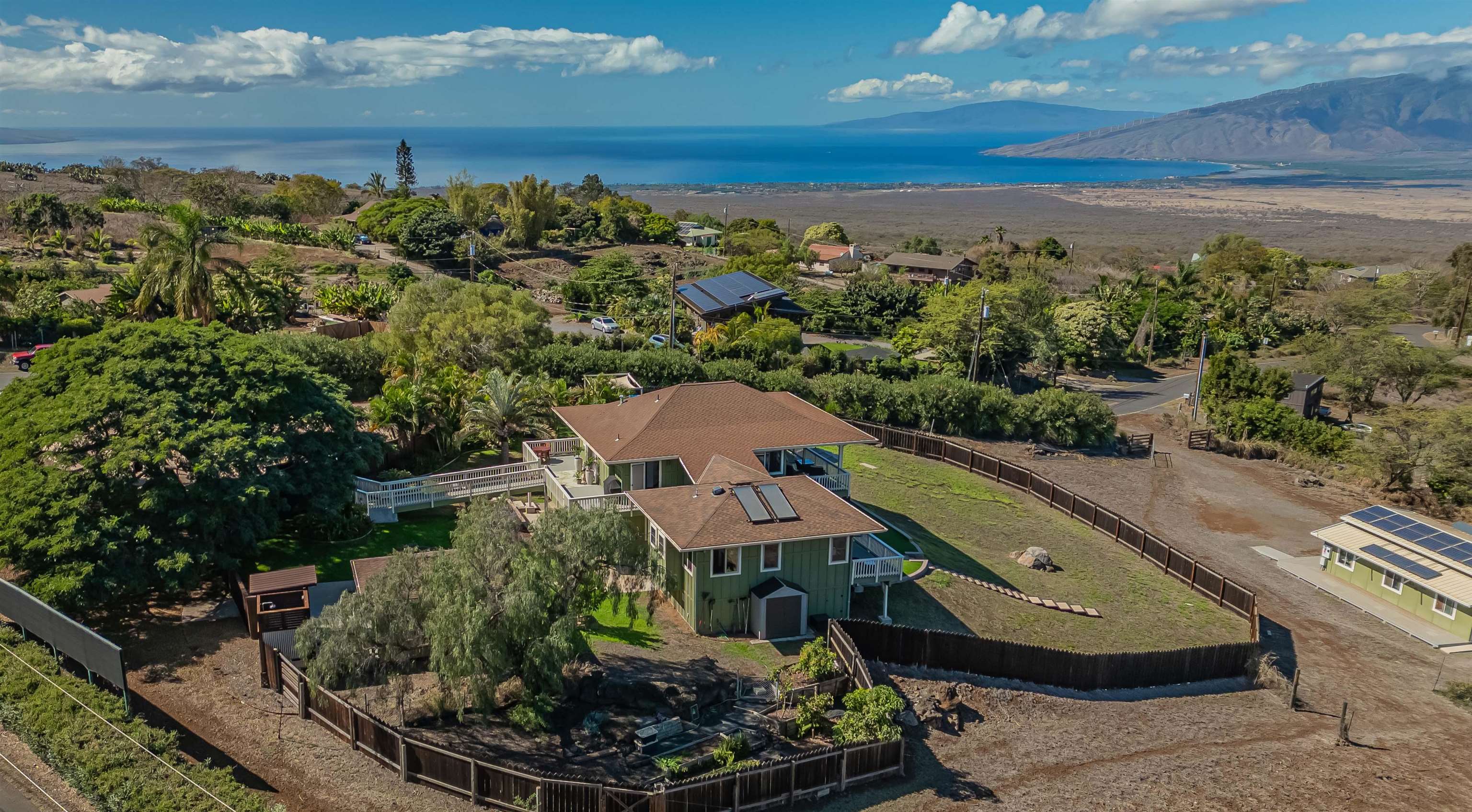 1350  Naalae Rd Lower Kula, Kula/Ulupalakua/Kanaio home - photo 2 of 50