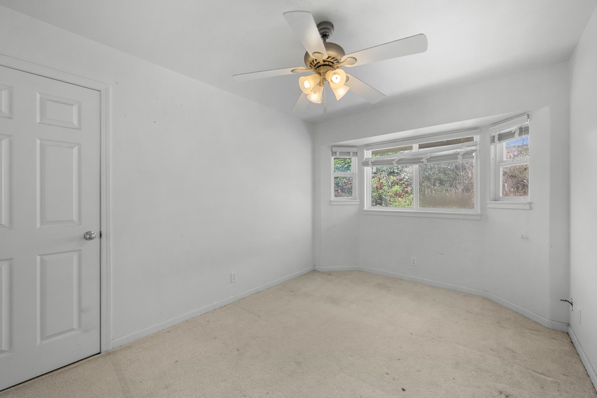 1353  Kakae Pl , Wailuku home - photo 29 of 50