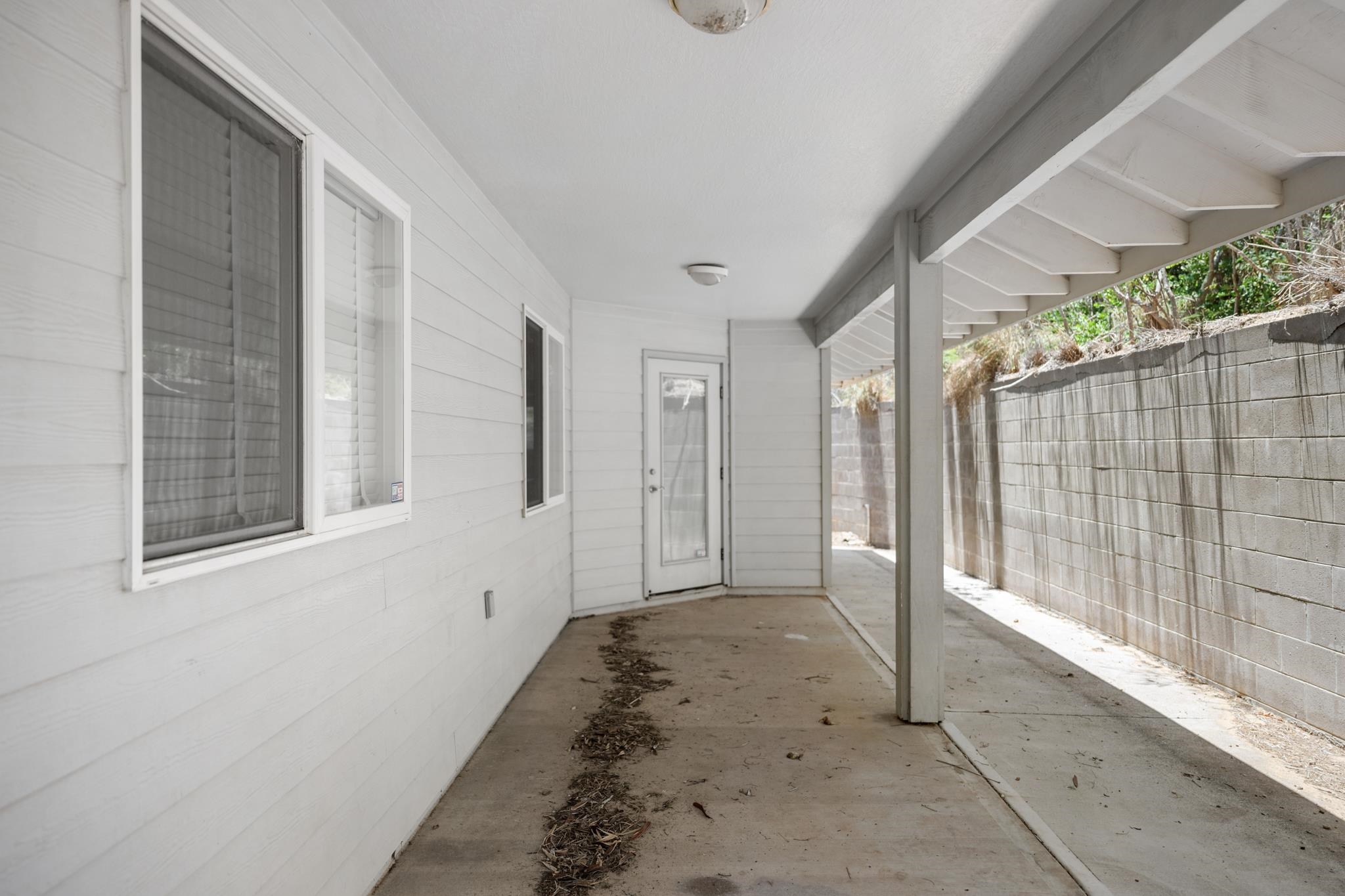 1353  Kakae Pl , Wailuku home - photo 42 of 50