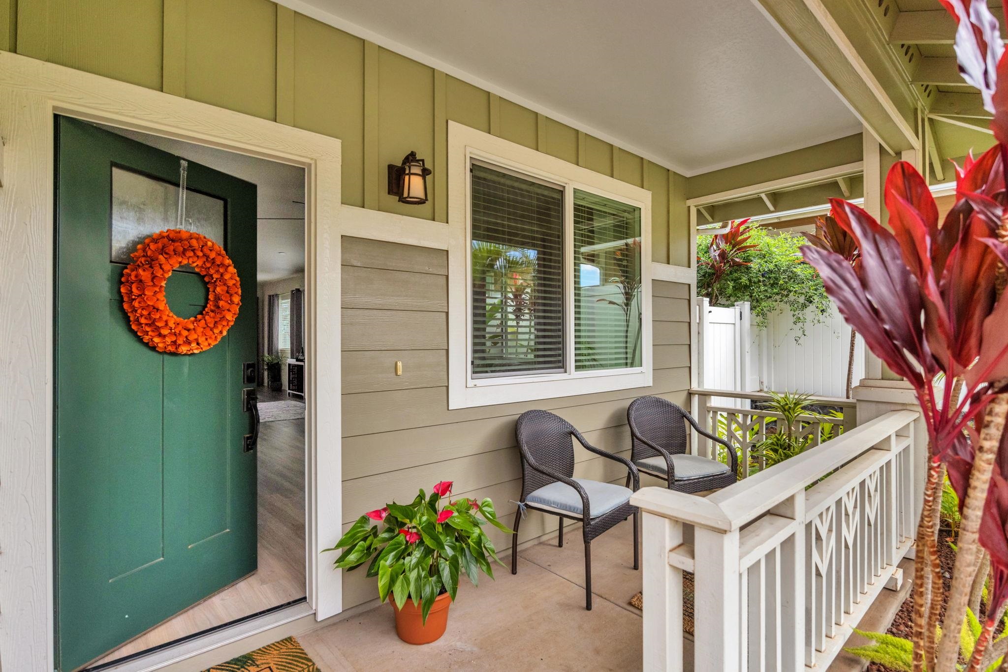 136  Naulu St Kehalani, Wailuku home - photo 3 of 41