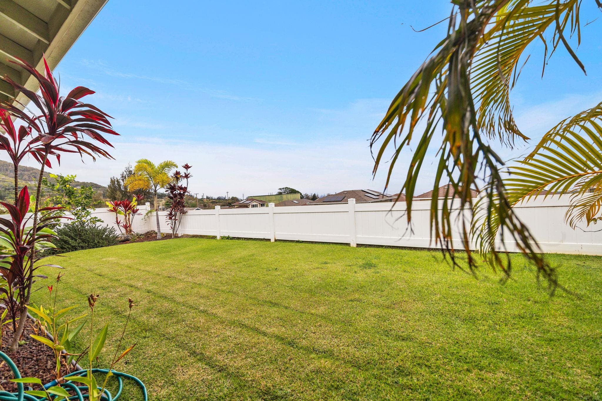 136  Naulu St Kehalani, Wailuku home - photo 32 of 41