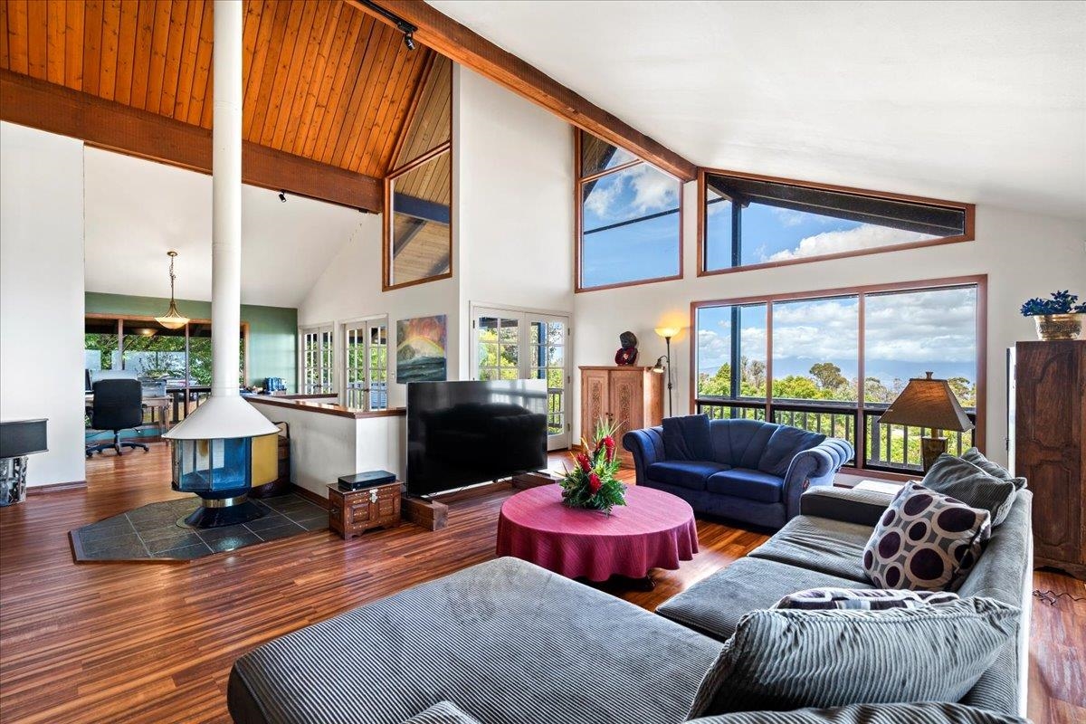 1365  Piiholo Rd , Makawao/Olinda/Haliimaile home - photo 7 of 39