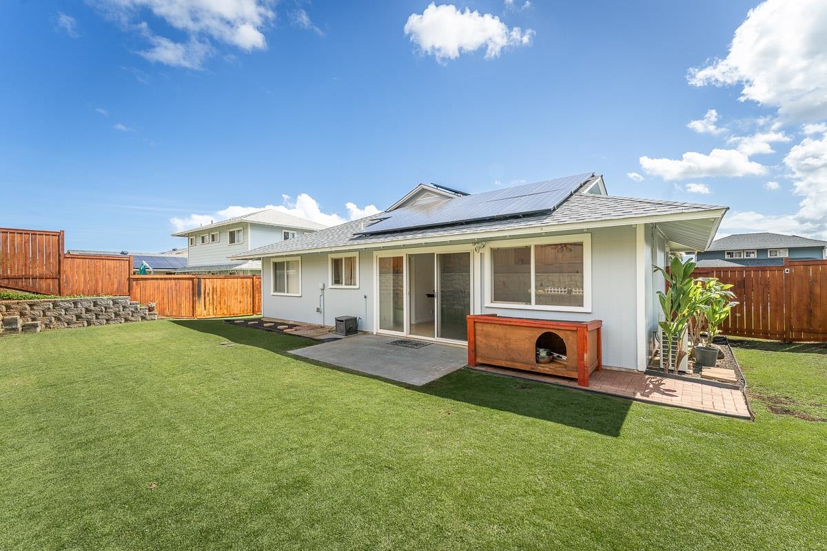 1366  Kawika St Waikapu, Wailuku home - photo 28 of 36