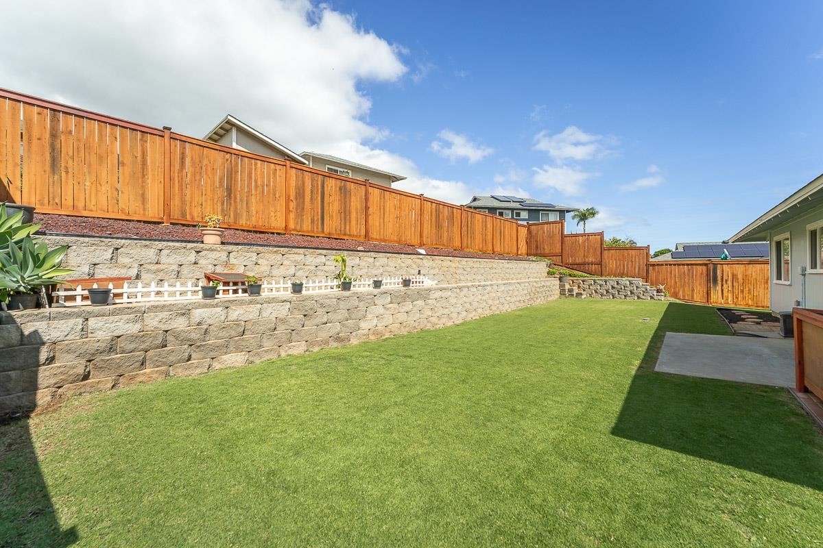 1366  Kawika St Waikapu, Wailuku home - photo 32 of 36