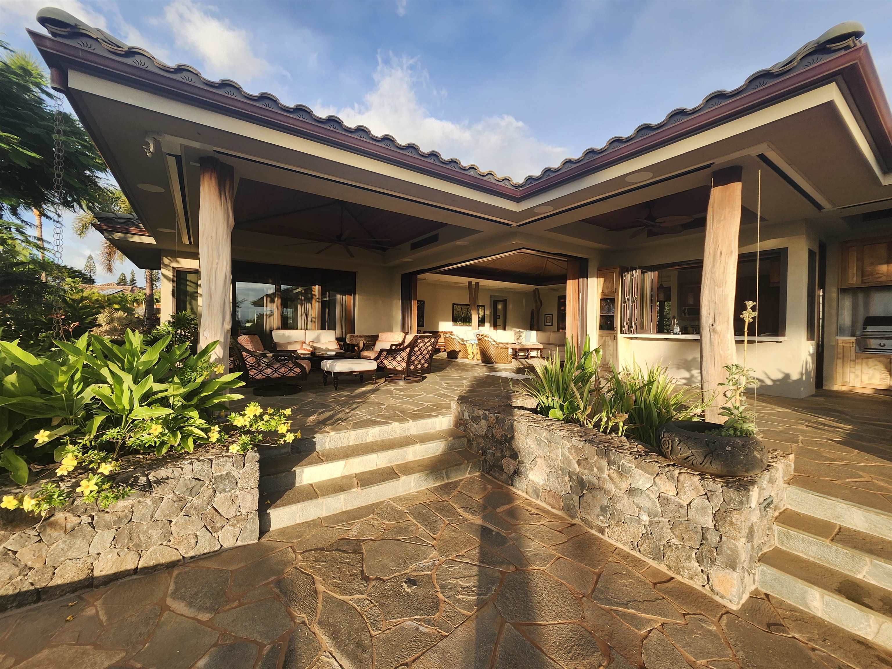 137  Anapuni Loop Lanikeha, Kaanapali home - photo 11 of 47