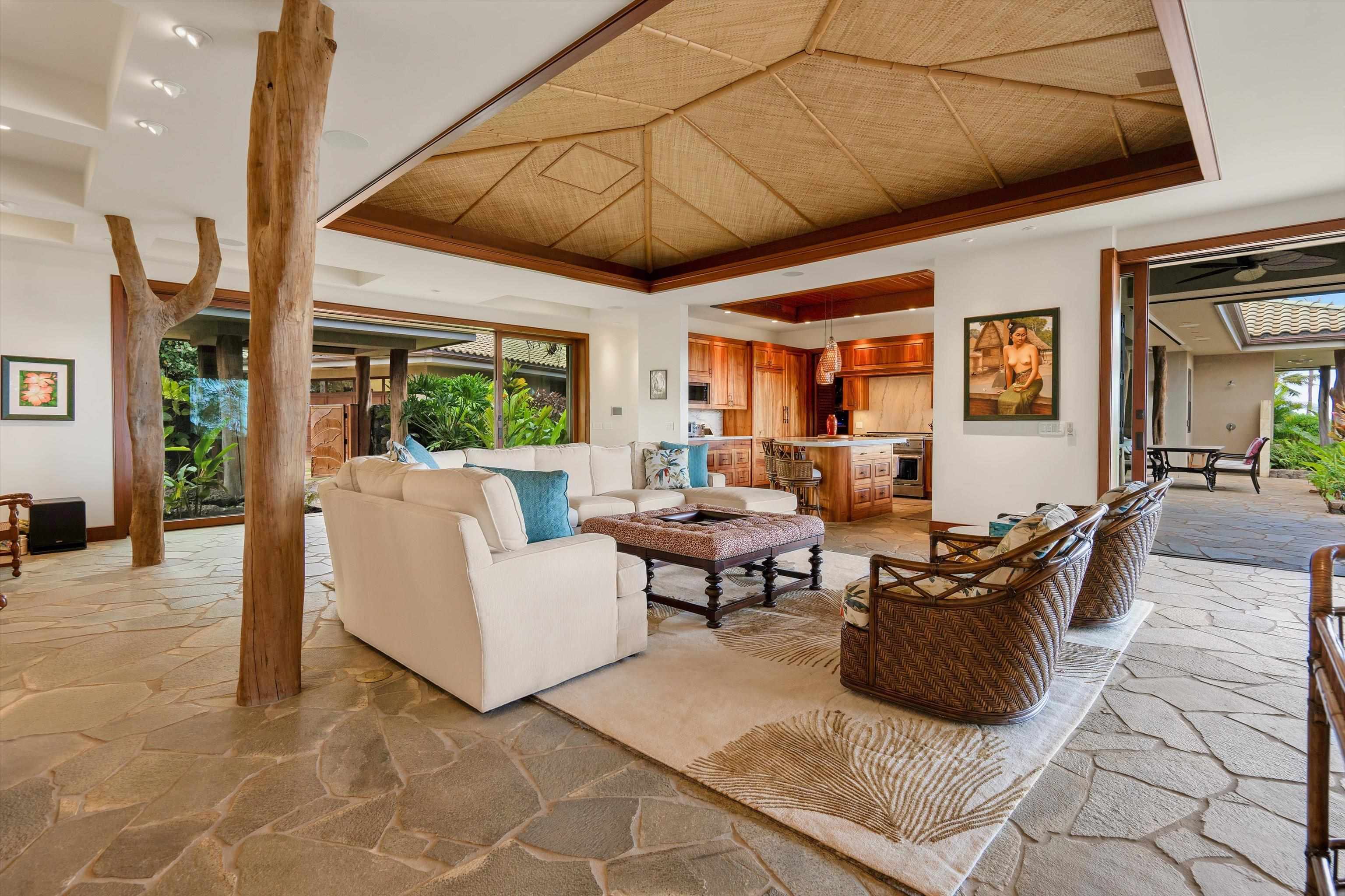 137  Anapuni Loop Lanikeha, Kaanapali home - photo 16 of 47