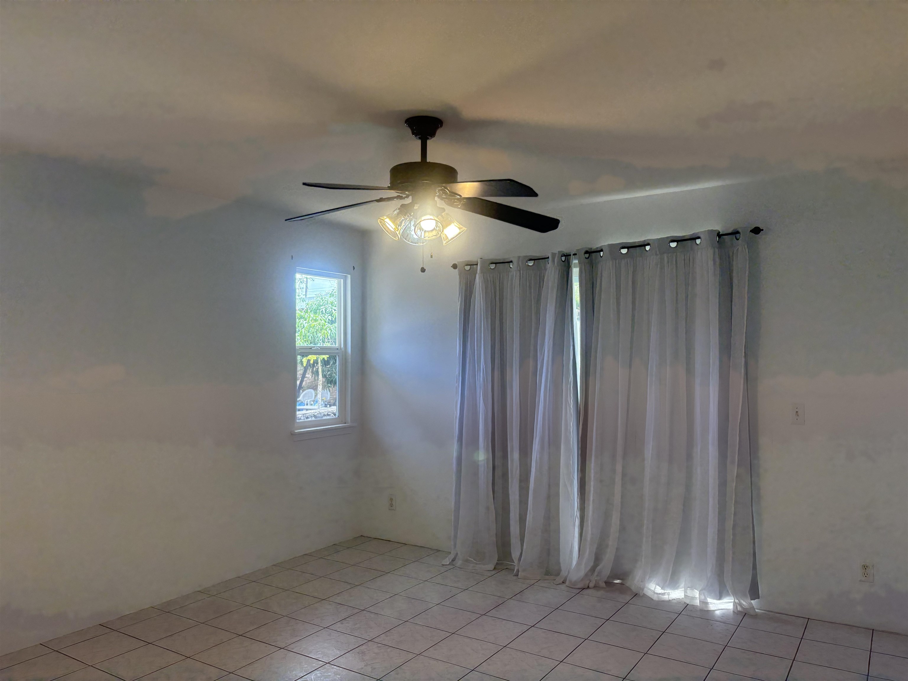 137  Iao Loop , Wailuku home - photo 14 of 15