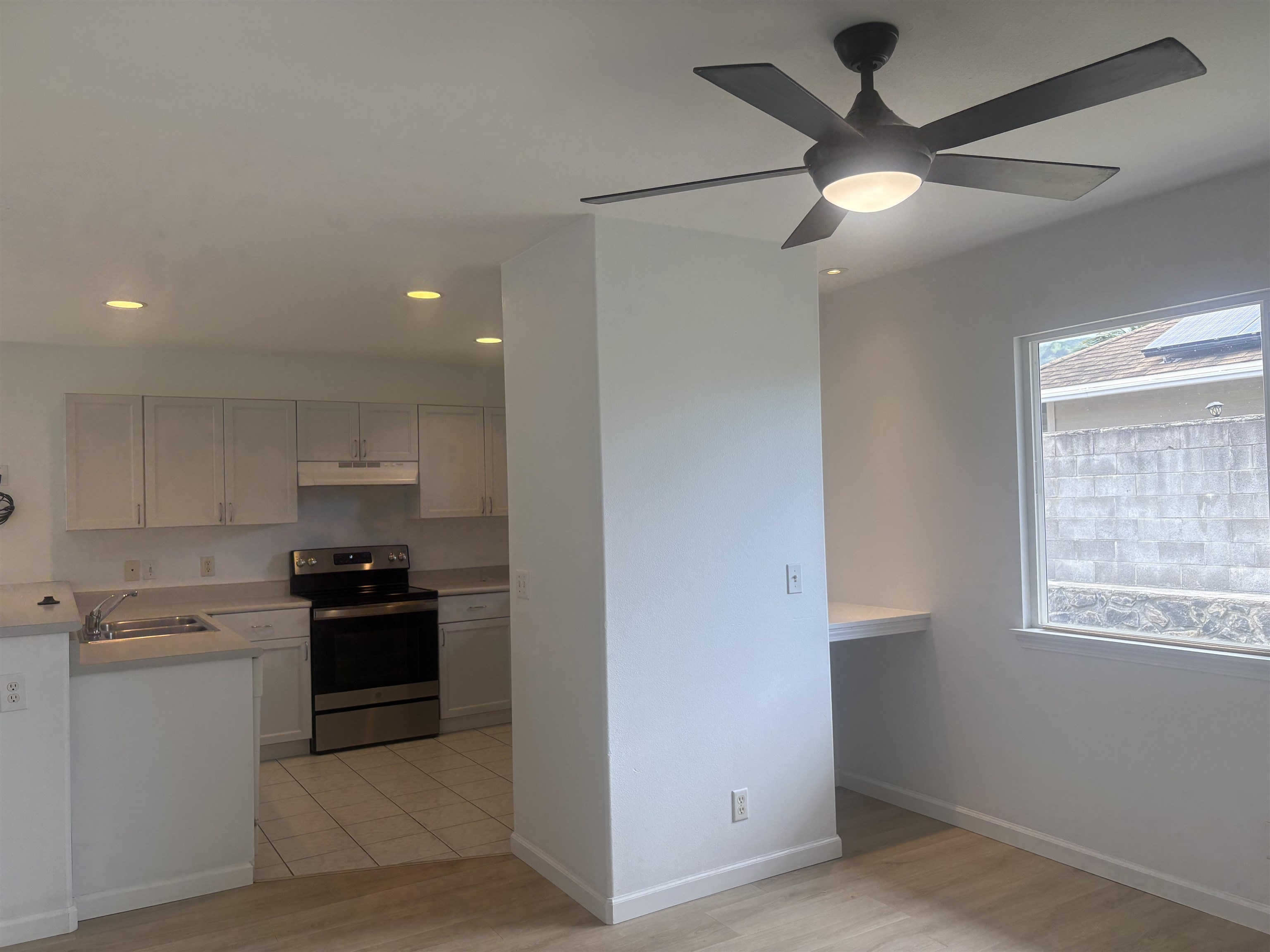 137  Iao Loop , Wailuku home - photo 5 of 15