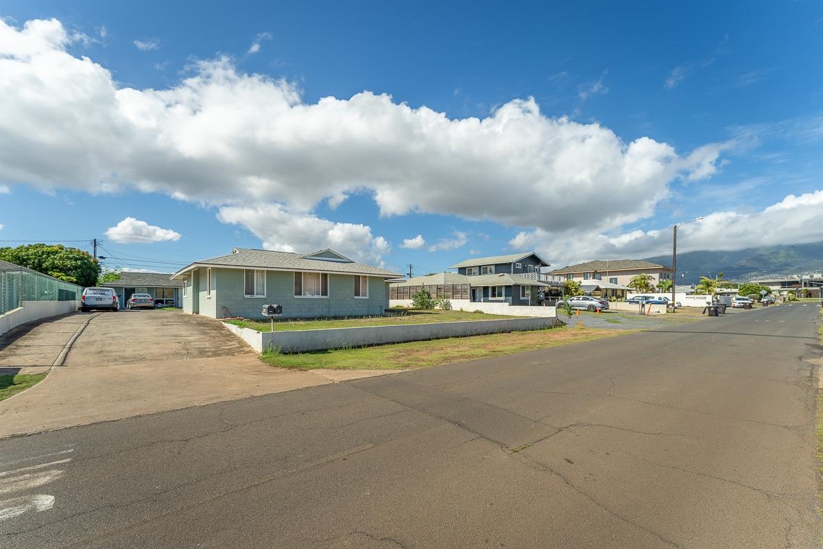 137  Kane St , Kahului home - photo 2 of 24