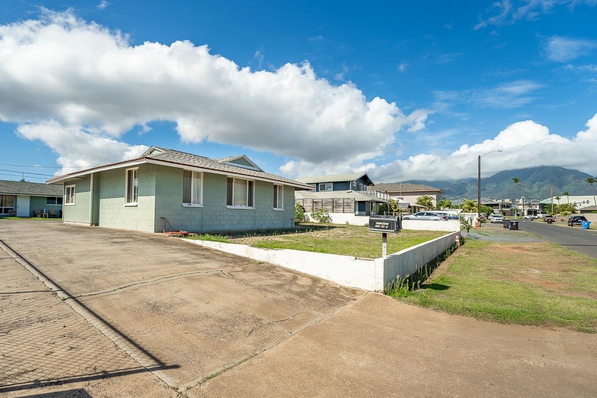 137  Kane St , Kahului home - photo 5 of 24