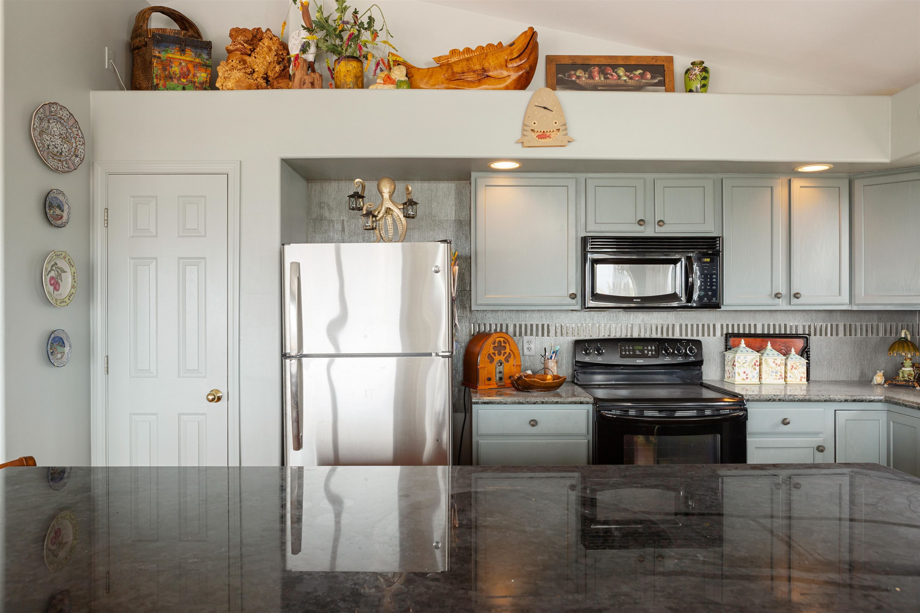 1373  Kilou St , Wailuku home - photo 16 of 50