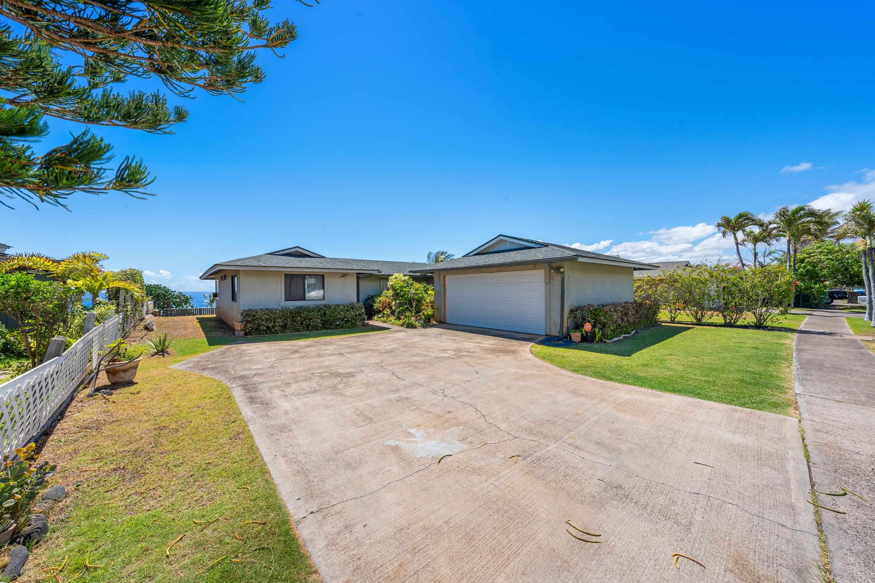 1380  Kilou St Waiehu, Wailuku home - photo 31 of 43